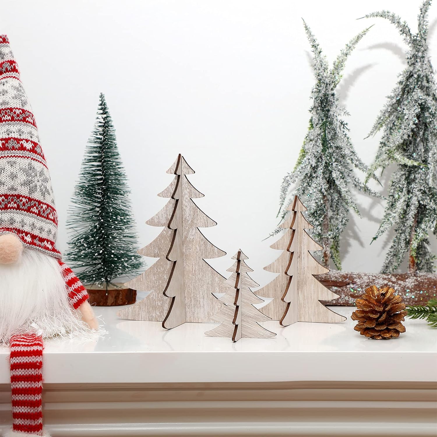 18 Pieces Wooden Christmas Tree Crafts 3D Natural Cutouts Rustic Wood Christmas Tree Decorations Decorative Wood Home Table Decors for Holidays Parties Anniversaries Decorations