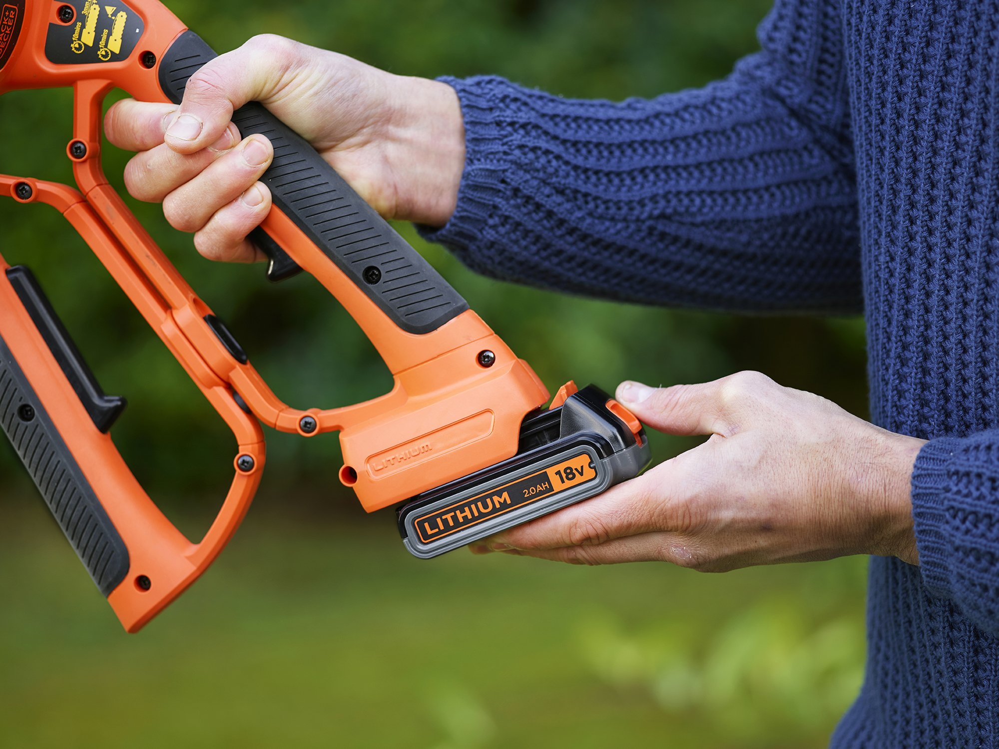 Black+Decker GKC1000L-QW Nożyce Do Gałęzi, 36 W, 18 V, Wielokolorowy, 41.2 x 22.1 x 24 cm; 3.06 kg, 1 Sztuka