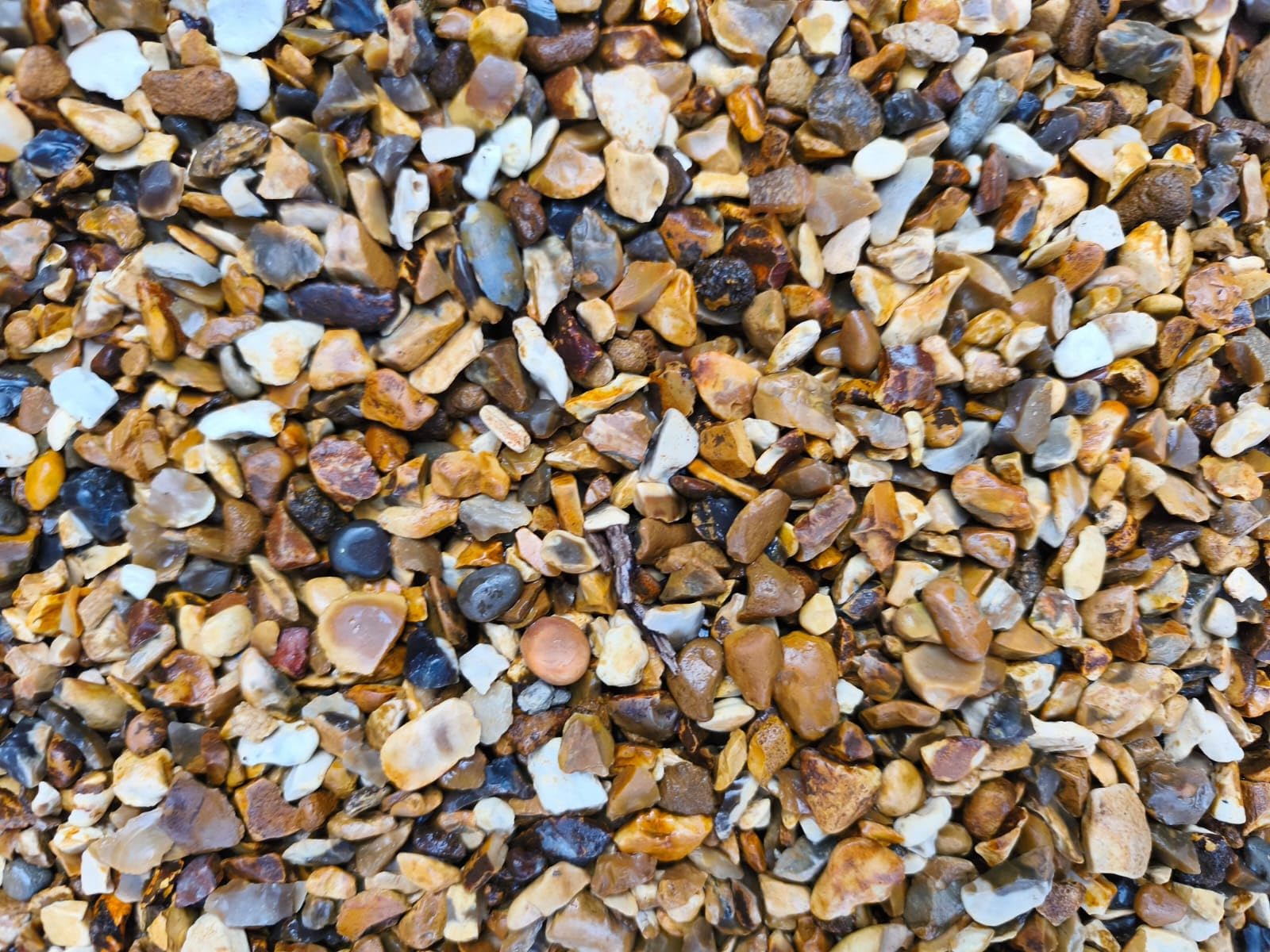 || METCHAR || 10mm River Gravels – Decorative Pebbles for Plants, Aquarium, Landscaping & Drainage | Premium Washed Garden Stones | Indoor & Outdoor Use | Super Clean (2Kg)