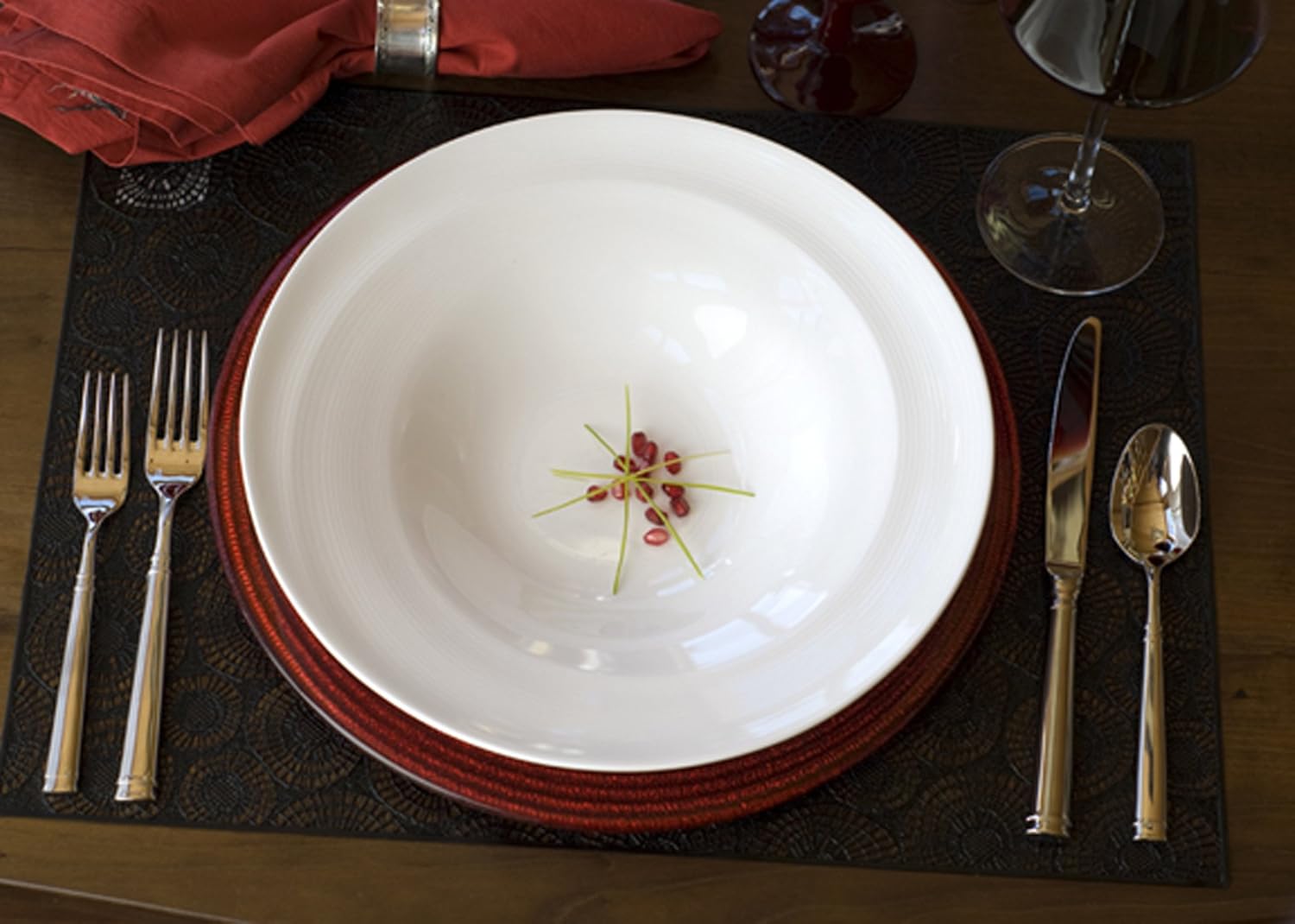 Fortessa Bistro 18/10 Stainless Steel Flatware Solid Handle Table Knife, Set of 12, Silver