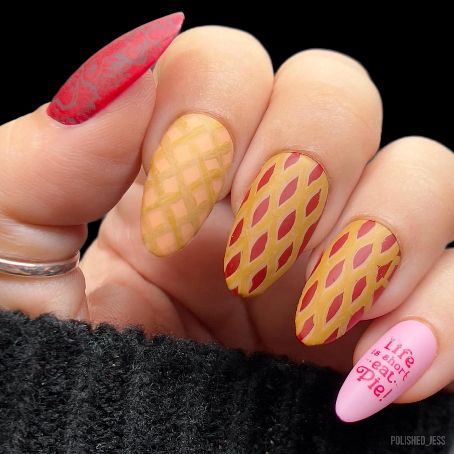 Maniology Pie Contest Nail Stamping Plate, Nostalgic Pie-Themed Patterns, Pastry Lovers Manicure Designs
