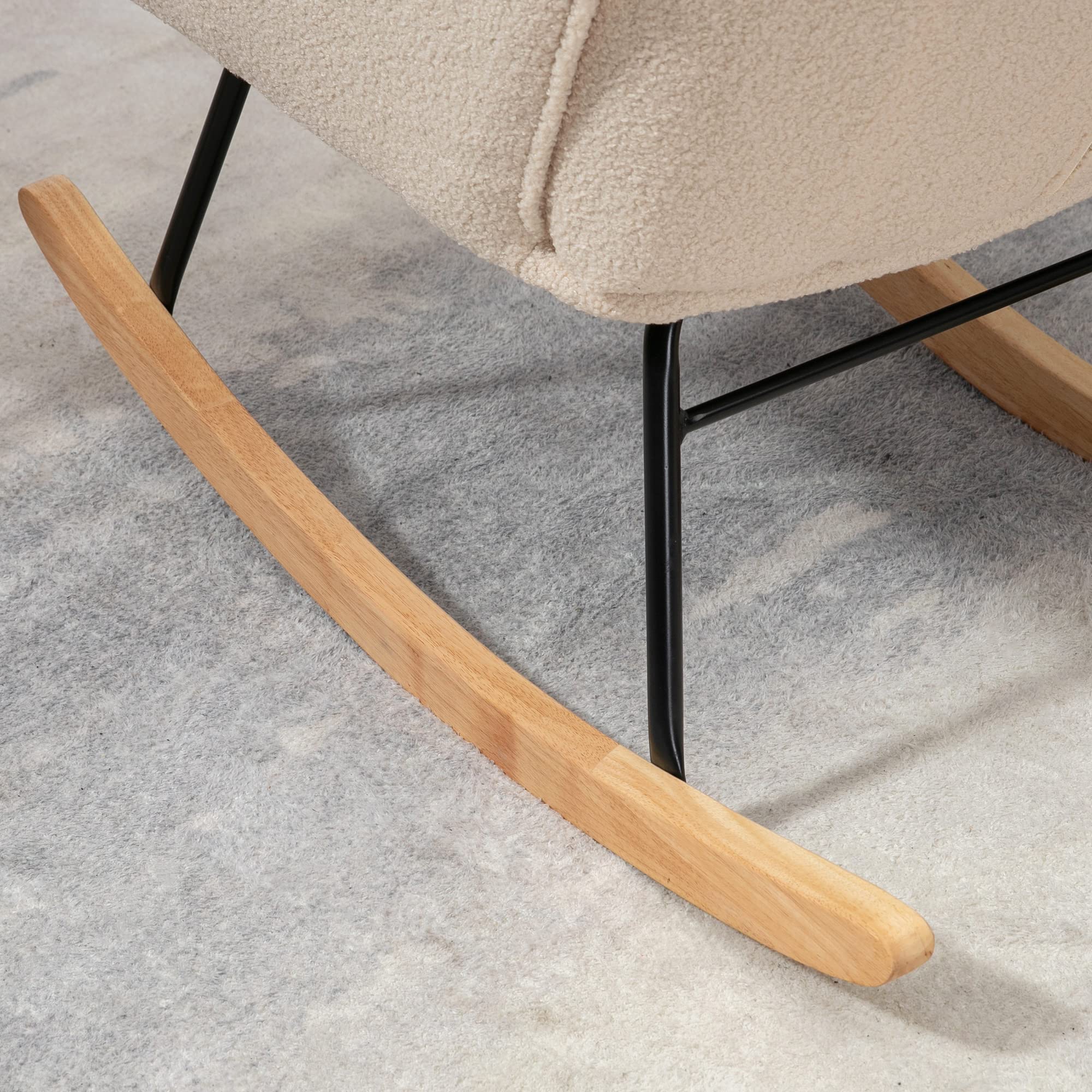 HOMCOM Sedia a Dondolo da Interno Imbottita, Poltrona a Dondolo Relax in Pile Berbero con Braccioli, Struttura in Acciaio e Gambe in Legno di Faggio per Soggiorno e Camera da Letto, Beige