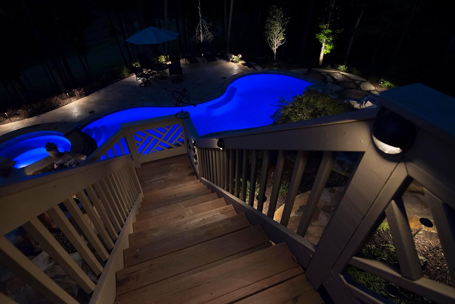 GLE Premium Solid Brass Low Voltage Landscape Deck Light in Antique Bronze Finish and Free G4 LED Bulb (1 Pack)