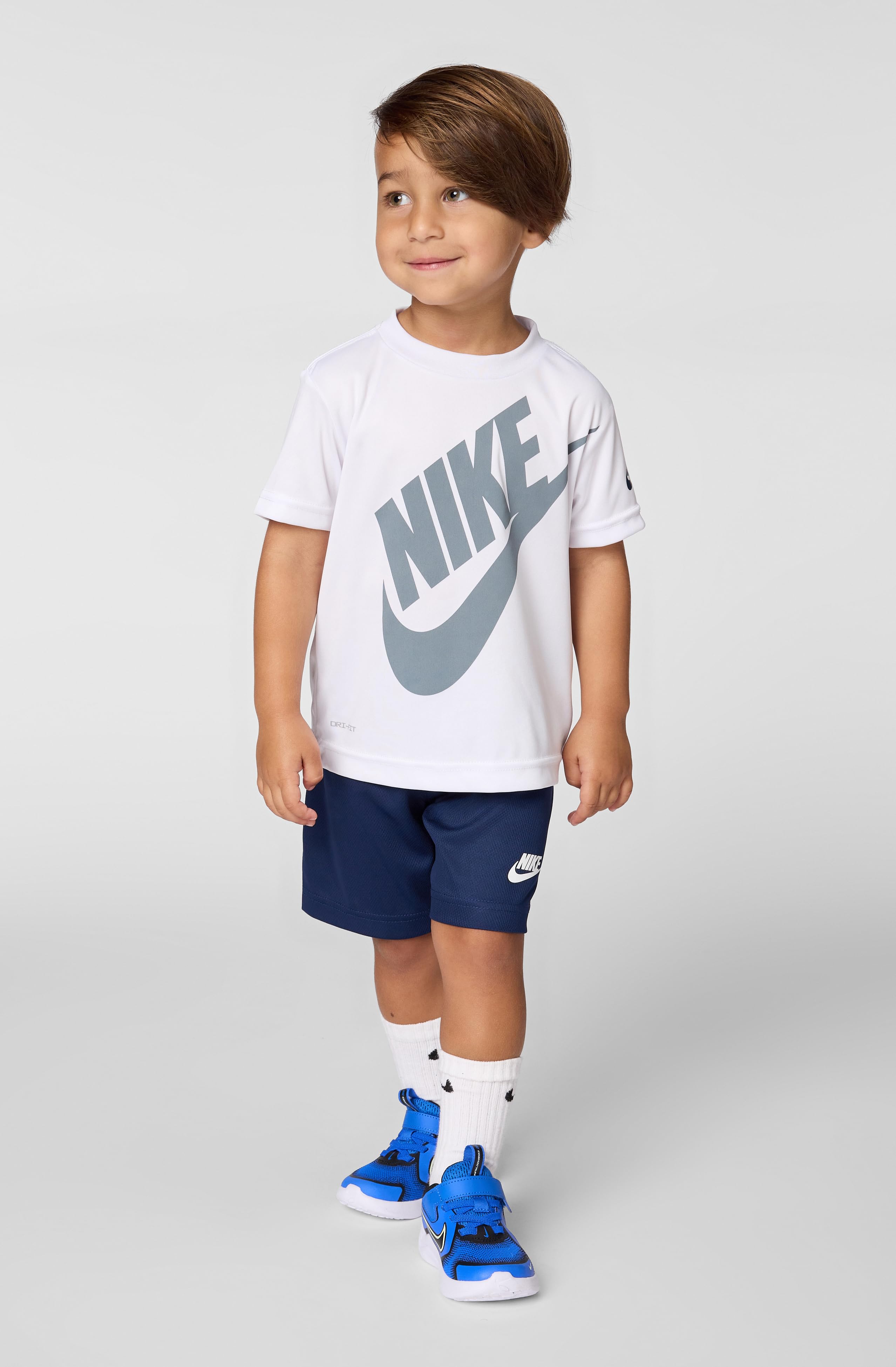 Amazon.com: Nike Dri-Fit Sportswear T-Shirt and Mesh Shorts