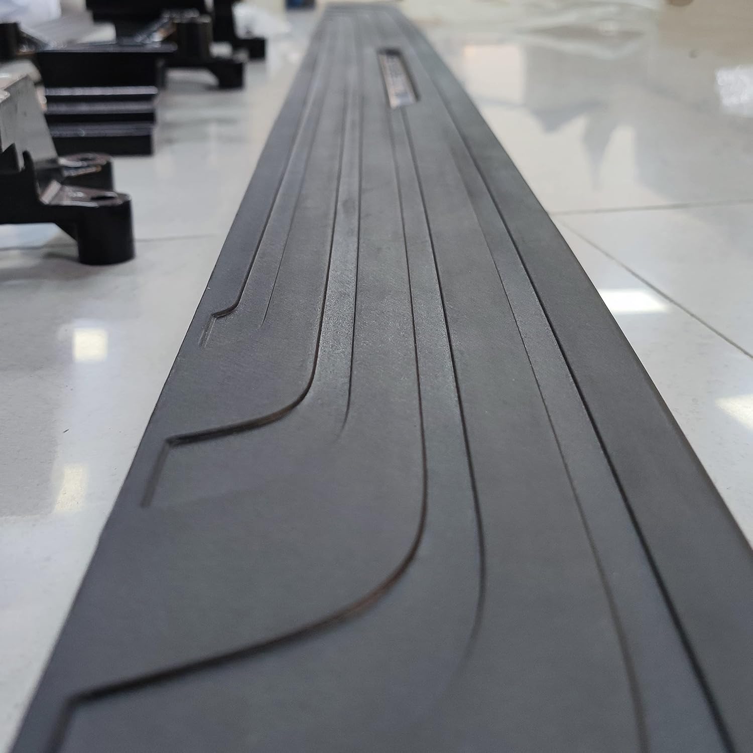 Longye Eletric Deploybale Power Running Boards fits for Land Rover All New Range Rover 2023-2025 SWB Side Step Nerf Bar Protector