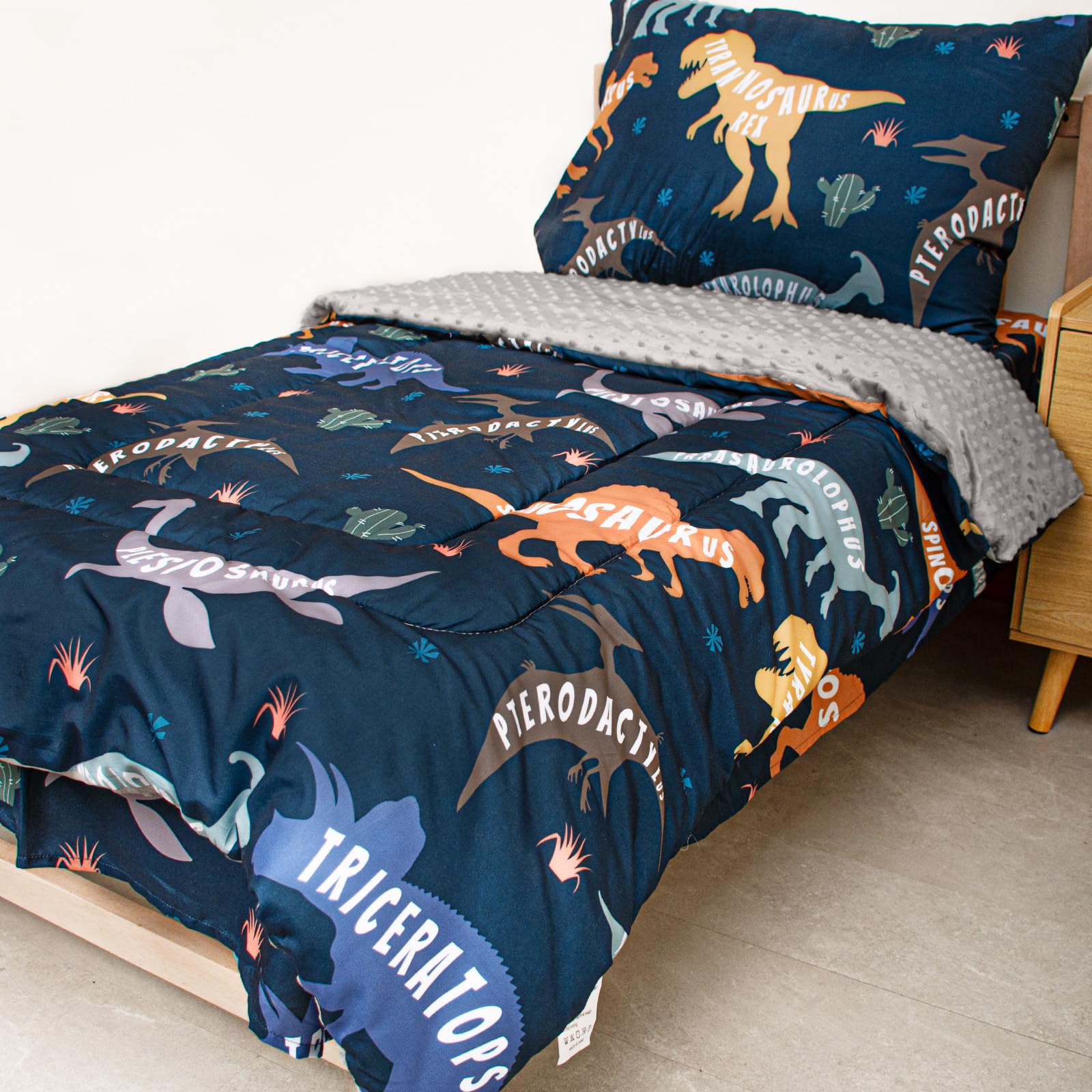 Toddler Bedding Set, Plush Minky Fabric Crib Bedding Set for Girls, Breathable and Soft Baby Crib Bedding Set, Includes Toddler Comforter, Flat Sheet, Fitted Sheet and Pillowcase (Green Dinosaur)