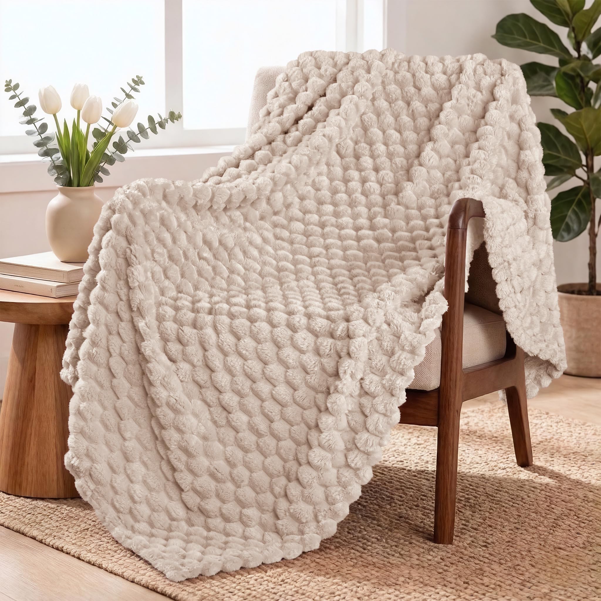 Exclusivo Mezcla Large 3D Fleece Throw Blanket for Couch, Camel