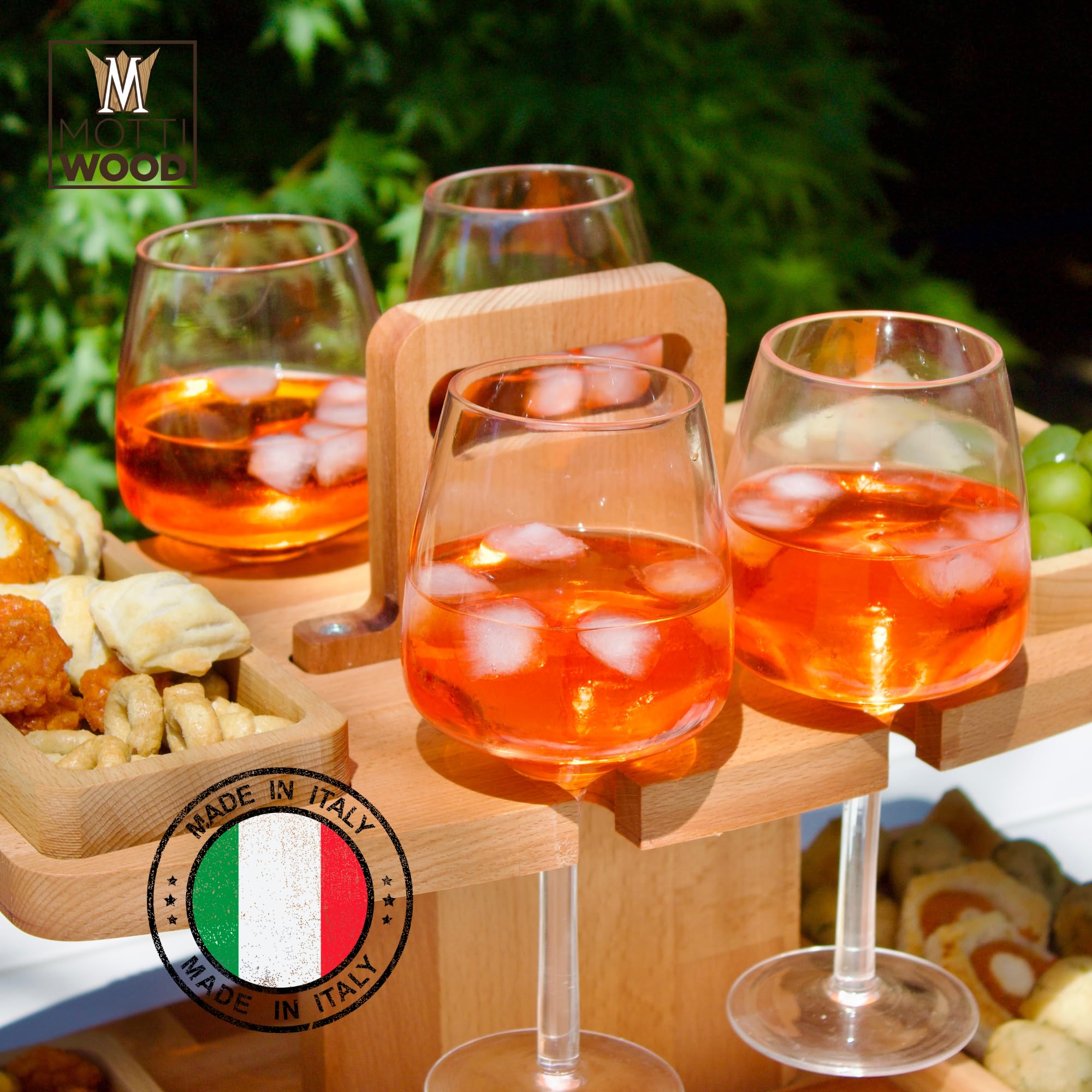 Vassoio Aperitivo 2 Ripiani, 4 Ciotole Estraibili, 4 Spazi Portabicchieri, Legno 100% Faggio, Tagliere Aperitivo Barca Trasportabile, 50x30x30hcm, Novità, Made in Italy