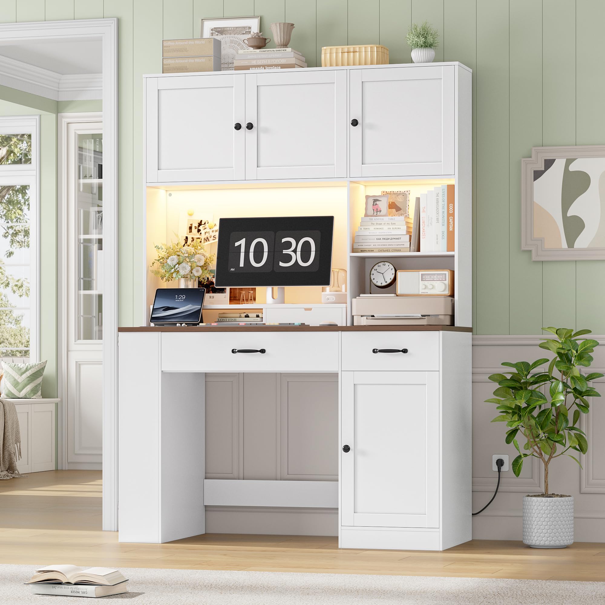 FirFurd 180cm Scrivania con Cassetti, Scrivania Gaming con Luci a LED e Prese, Scrivanie con 3 Ante, con Libreria a 2 Ripiani, Ripiani Regolabile, per Studio, Ufficio, Cameretta, 120x50x180cm, Bianco
