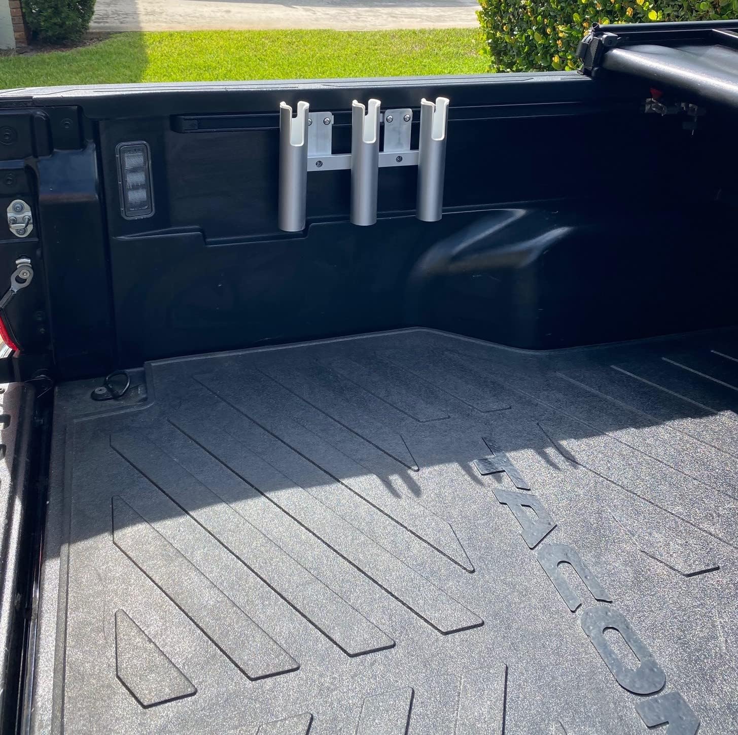 Tundra/Tacoma Bed Rail Fishing 3-Rod/Pole Holder Mount USA
