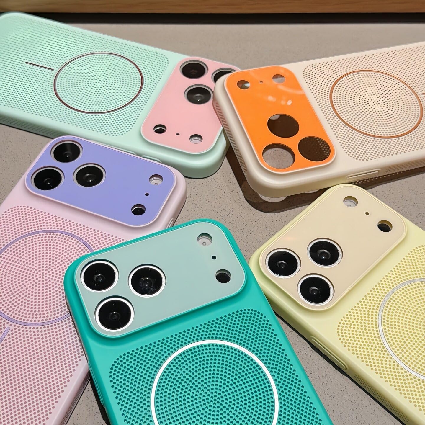 Amazon.co.jp: RNOZX For iPhone 15 Pro Max用 高級メッシュ放熱