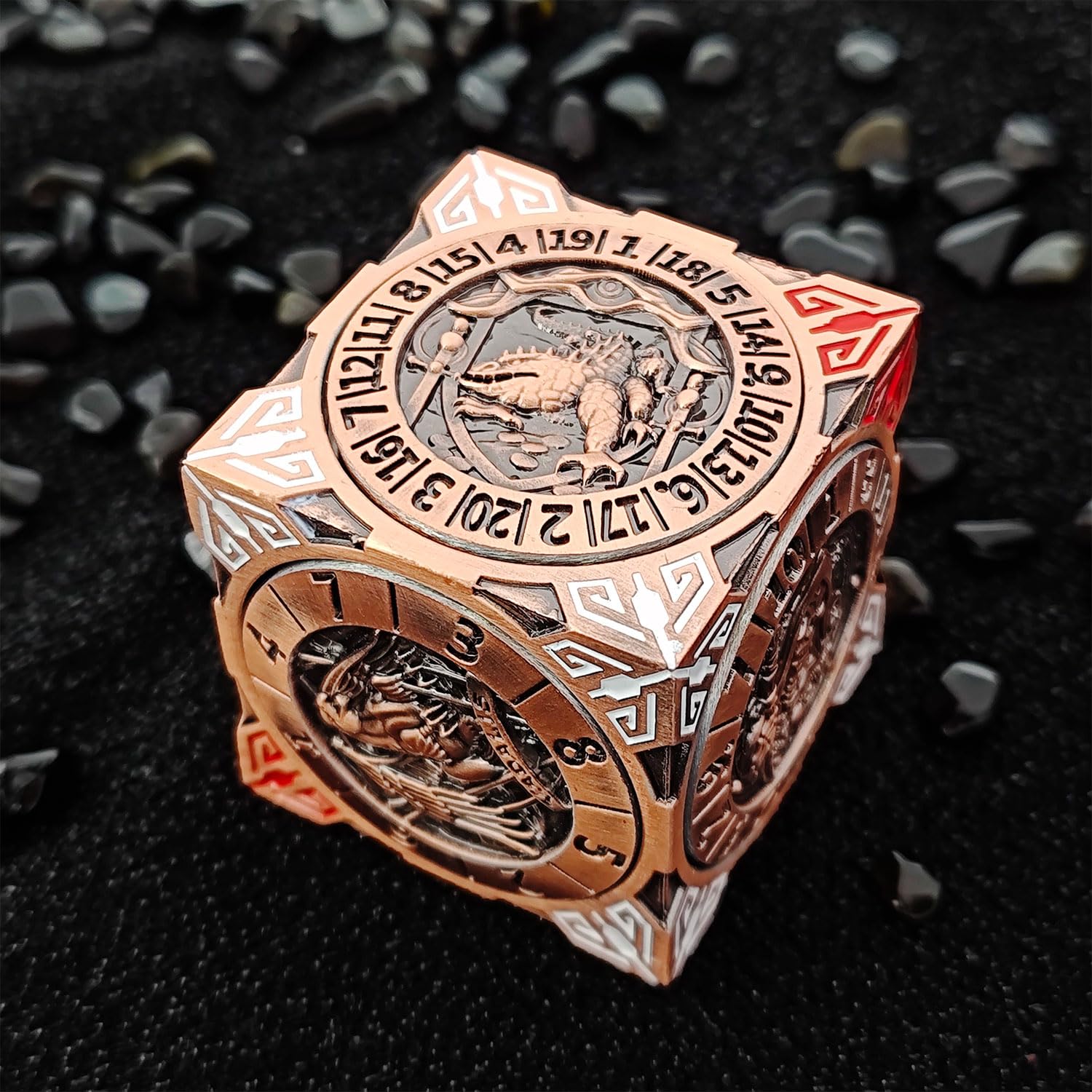2026 Nouveaux dés toupie DND, Ensemble de dés métalliques 7 en 1 avec Relief 3D, dés polyédriques pour Jeux de rôle Donjons et Dragons, Accessoires D&D pour MJ et Joueurs (Copper)