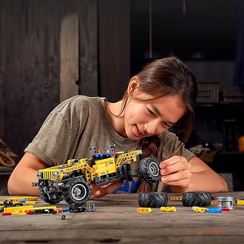 Miniatura 3 de LEGO Technic Jeep Wrangler 42122 - Juego de juguetes de construcción para niños niños y niñas a partir de 9 años 665 piezas