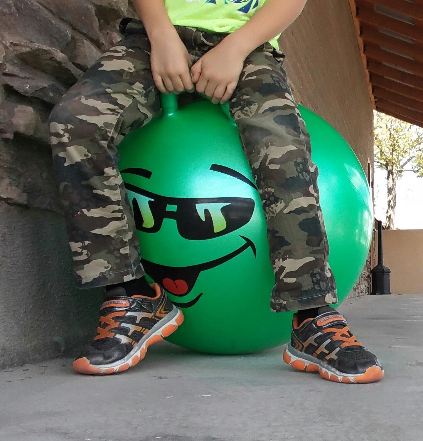 WALIKI Hopper Ball for Kids Hippity Hop Ball Jumping Hopping Ball