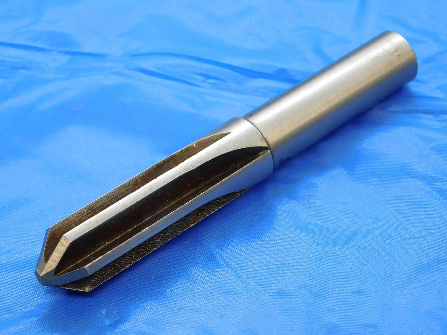 M & J Tooling LLC 0.5607 O.D. HSS Chucking Reamer 6 Flute .5607 9/16 .5625 -.0018 Undersize CNC - JC2001AD4