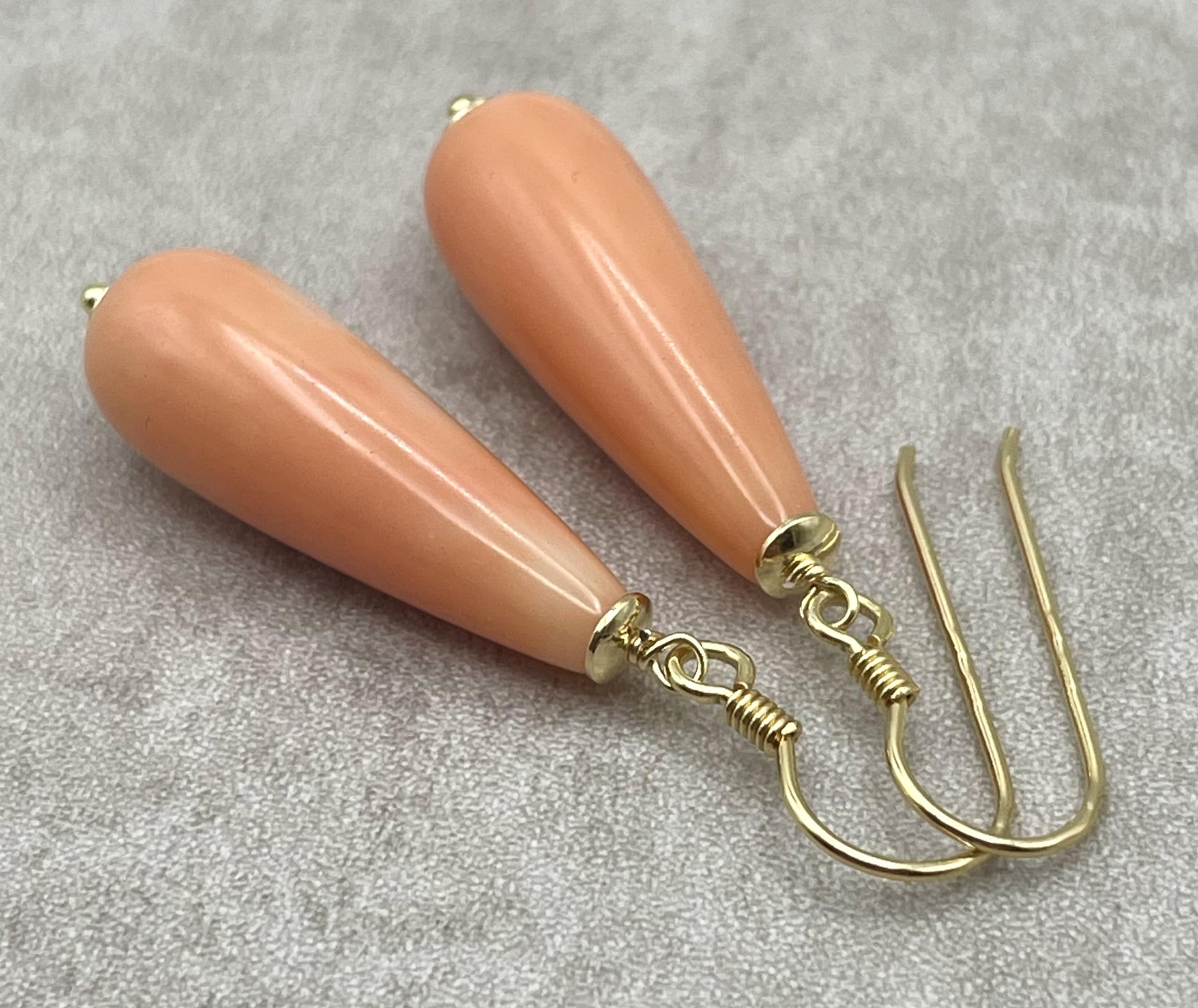 Orecchini con Gocce Rosa Corallo, Pendenti in Gold Filled 18 K, Gioielli Fatti a Mano, Bijoux Estate