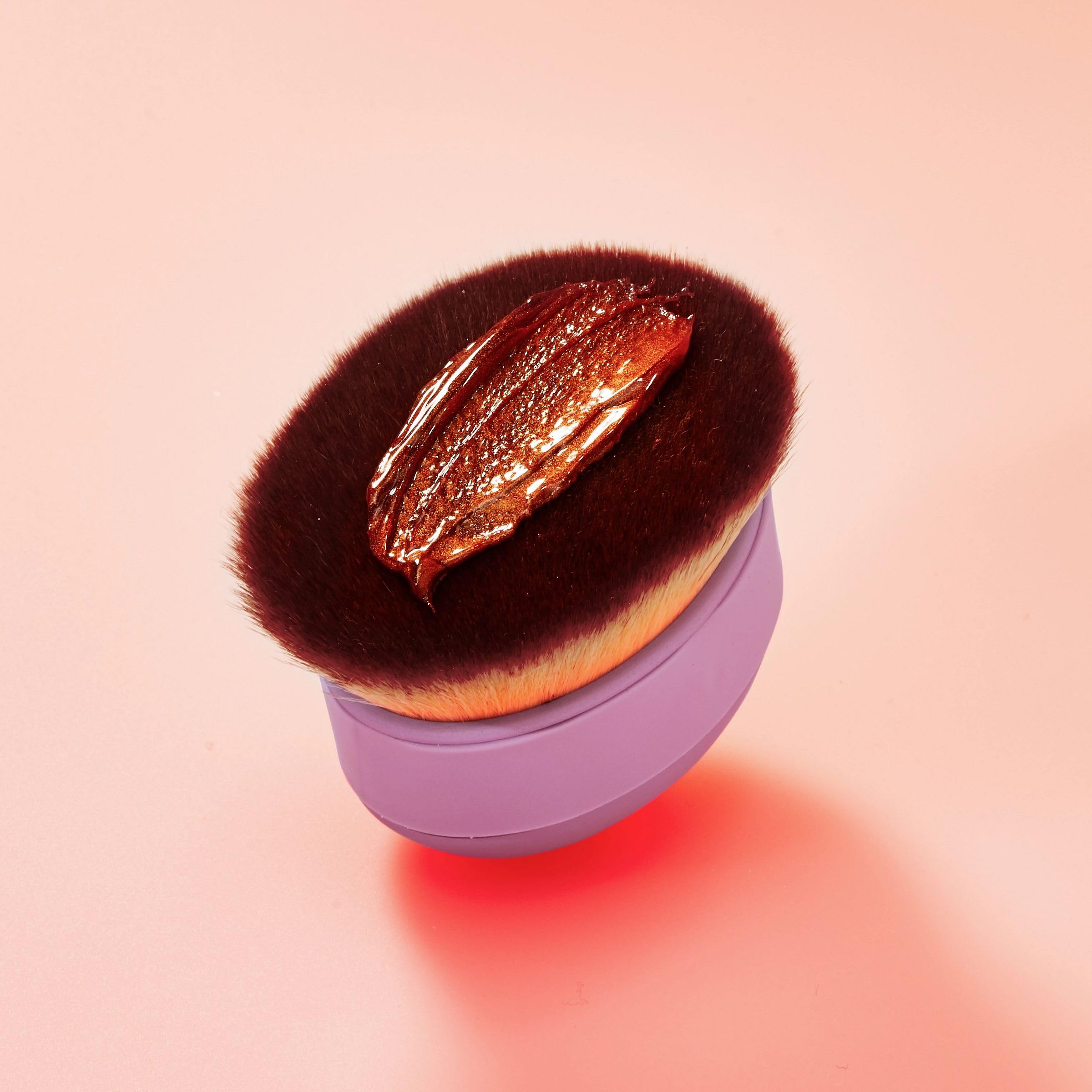 Isle of Paradise Pennello Kabuki per Autoabbronzatura - Pennello Applicatore Vegano con Fibre Sintetiche Super Morbide per Viso e Corpo - Perfetto per Autoabbronzanti e Formula Istantanee - Porpora