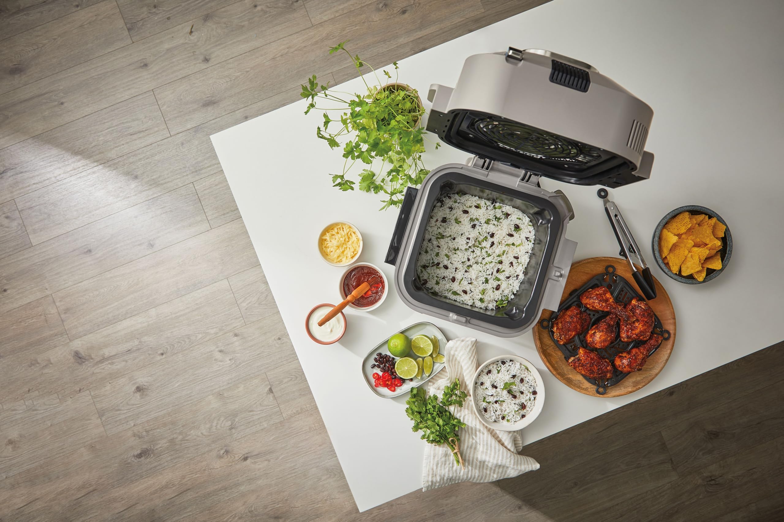 Ninja Speedi Multikocher, 5,7L, 12-in-1 Multicooker, Air fryer Heißluftfritteuse, Slow Cooker Langsamkochen, Grillen, Backen, Stone Gold ON500EUSTGD