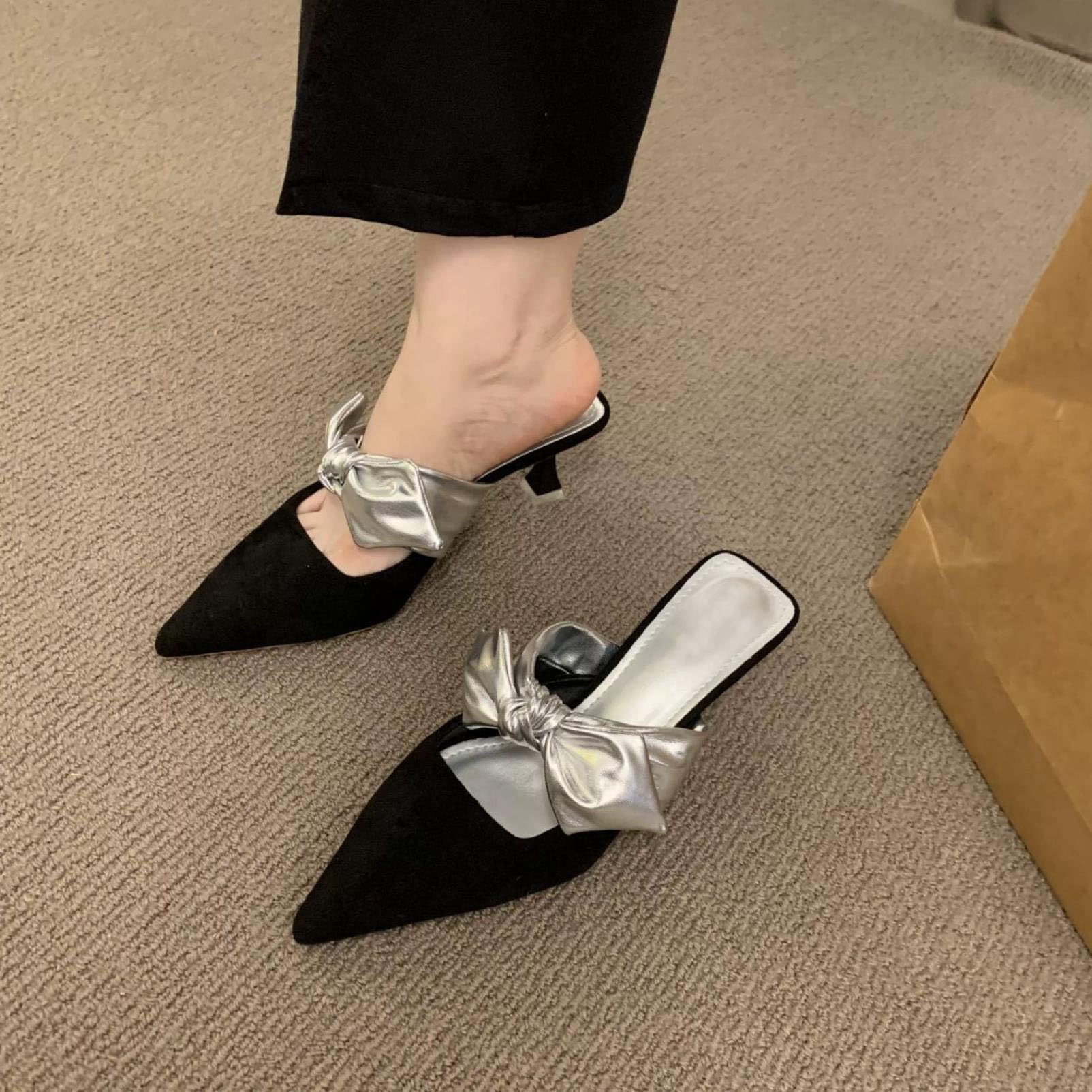 Generico Mules Donna a Punta con Fiocco e Tacco Basso Elegante