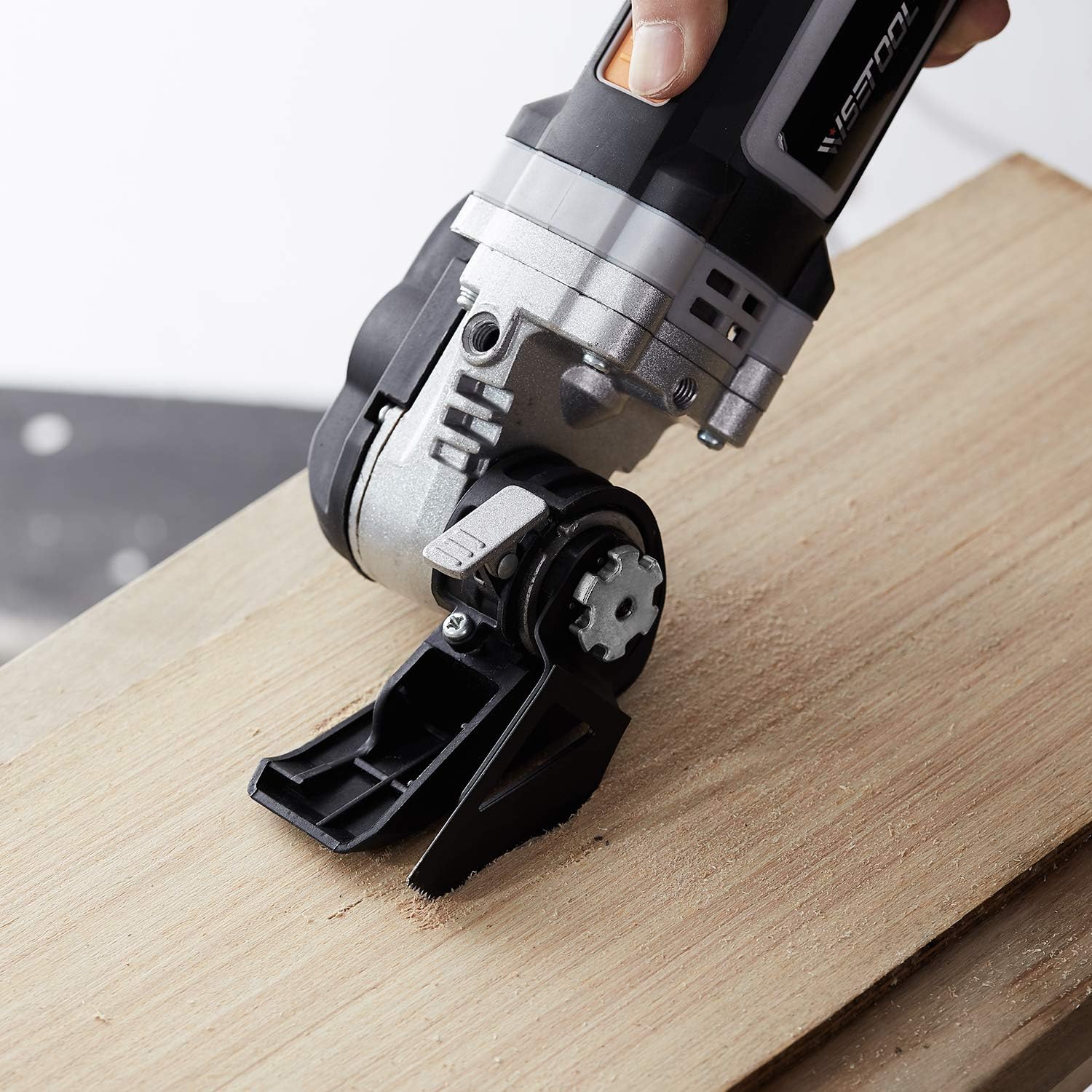 WISETOOL 600W 5 Amp Oscillating Multi Tool Kit with 5.5° Oscillation Angle,6 Variable Speed Oscillating Saw with Integrated Control Foot and Quick Blade Change System for Cutting,Sanding,Grinding