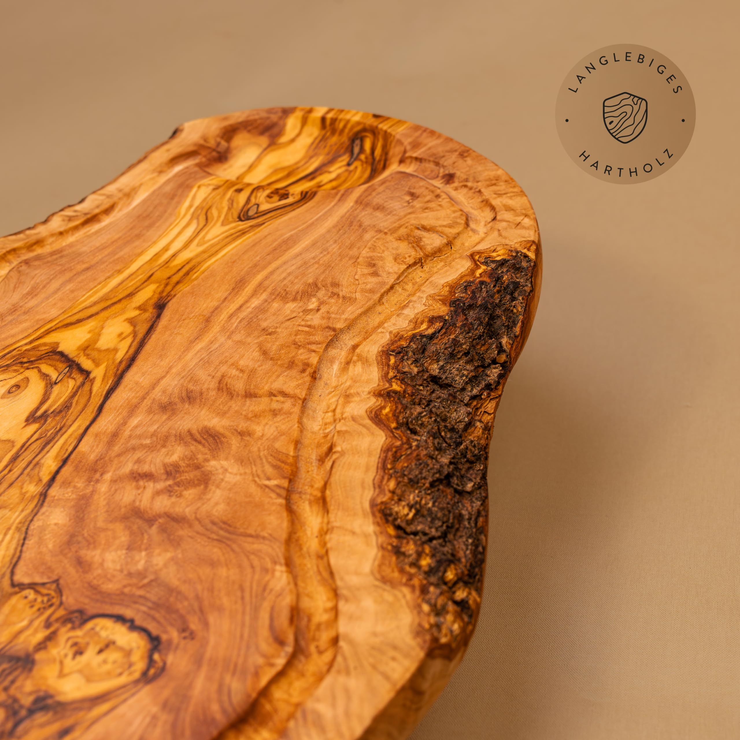 DAS OLIVENHOLZBRETT® Schneidebrett mit Saftrille Naturschnitt ca.40cm x20cm