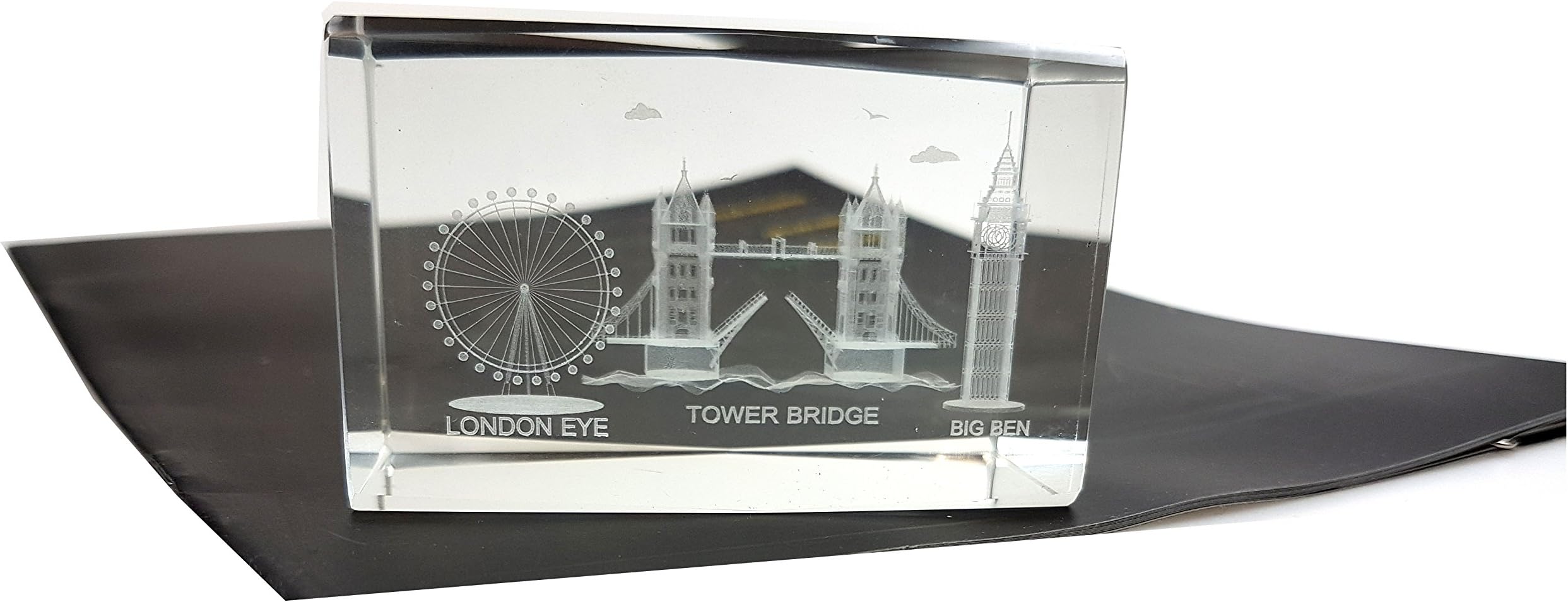 Laser Art Crystals London Souvenir London Scene: Buckingham Palace, Big Ben, Tower Bridge, London Eye and St. Paul's - Horizontal