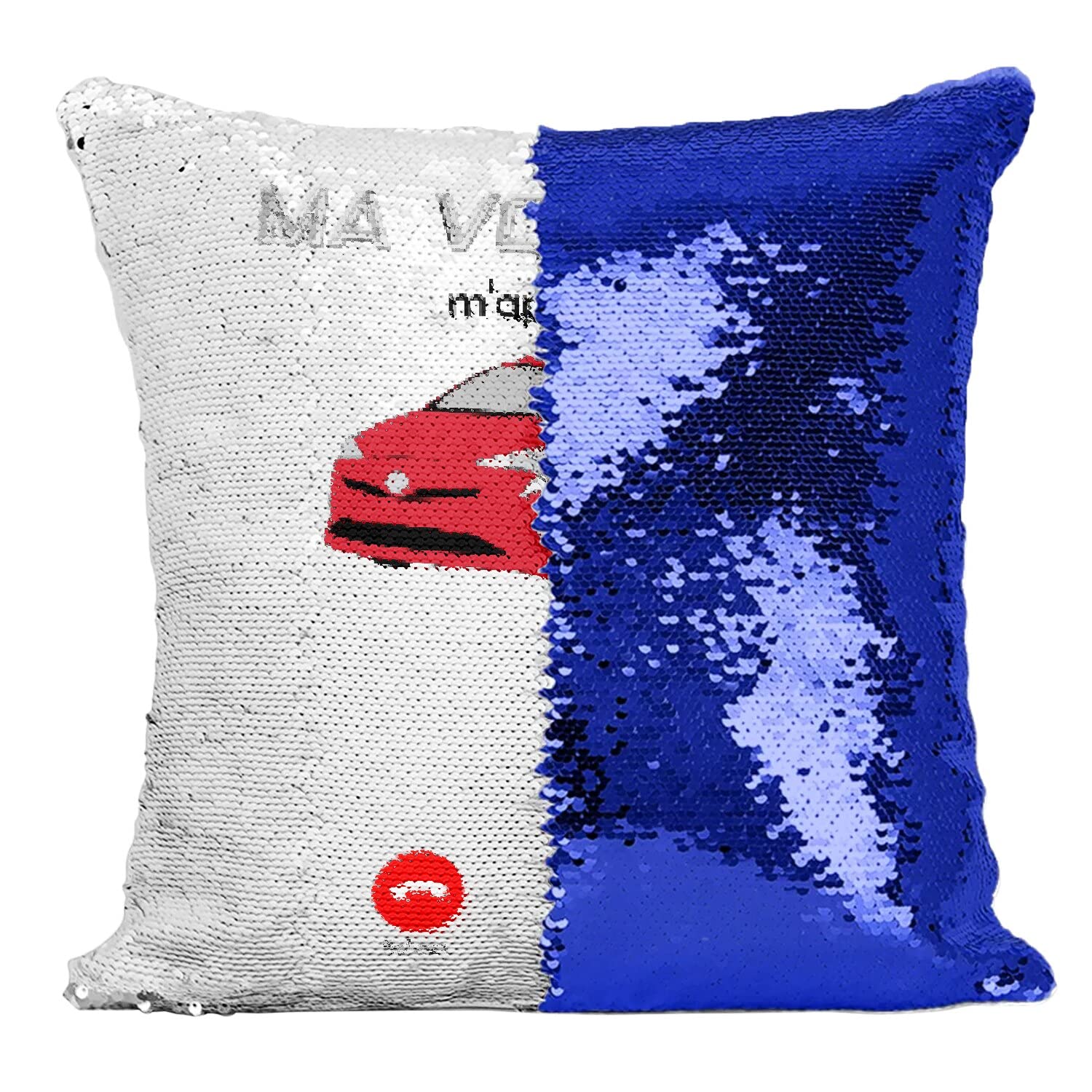 Coussin paillettes bleu Ma Voiture m'appelle parfait sur le canapé d'un passionné auto