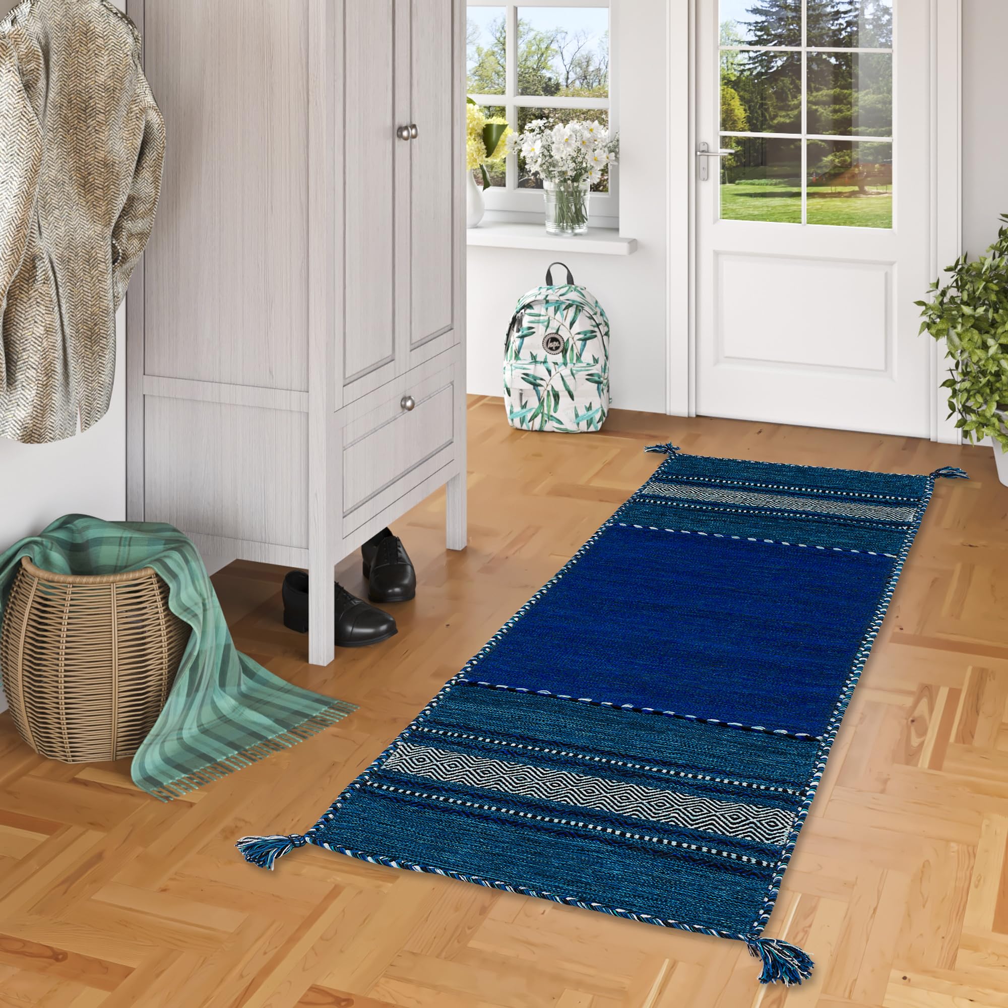 Pergamon Navarro Couloir Bleu - Tapis Kilim tissé à la Main en 100% Coton, Design Traditionnel, Durable et Facile à Entretenir, idéal pour couloirs, Salon et entrée, Tapis Intemporel