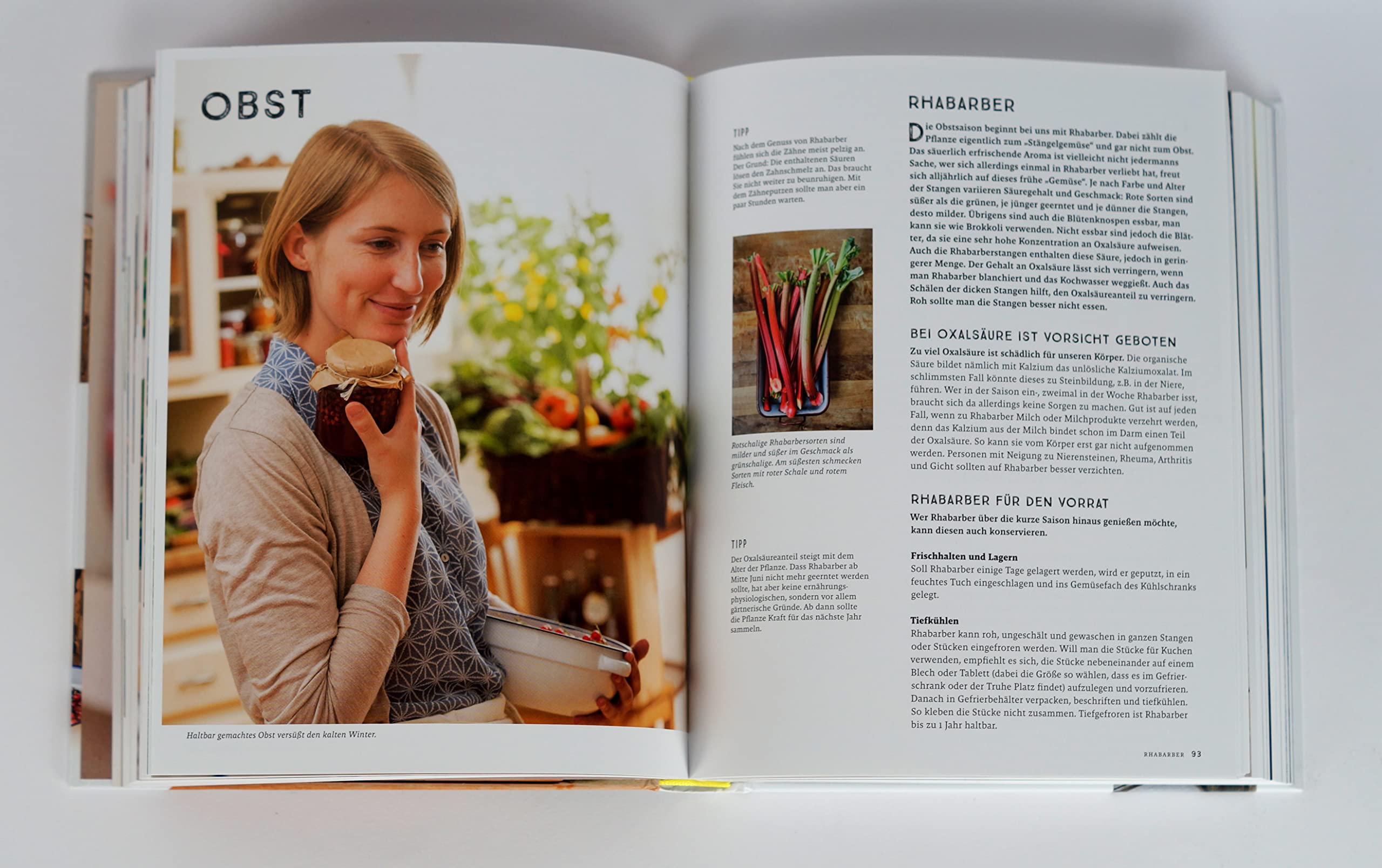 Praxishandbuch natürlich Konservieren: Vorrat aus Gemüse, Obst und Kräutern das ganze Jahr genießen. Alle Methoden & einfache Rezepte zum Haltbarmachen: Marmeladen, Chutneys, Relish, Pickles.
