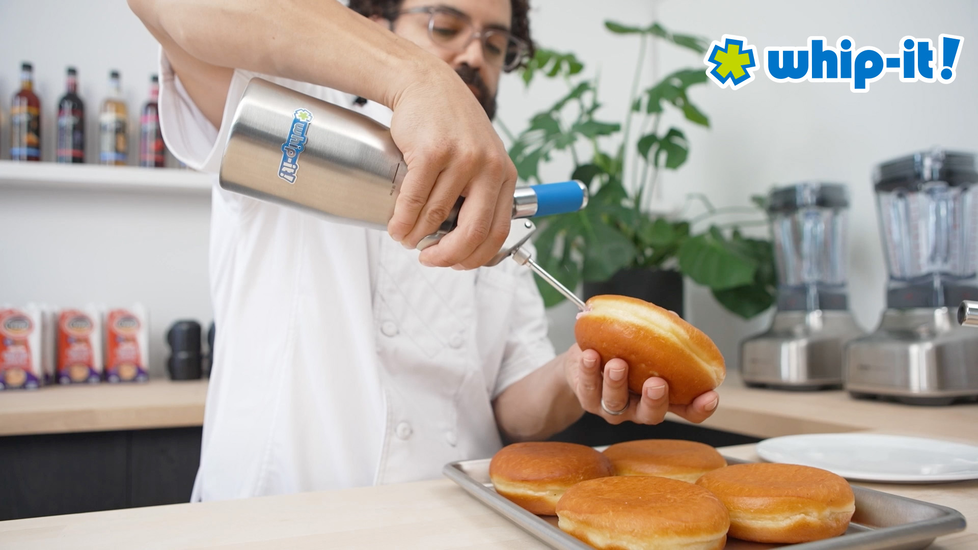 Amazon.com: 1/2 L Whip-It! Specialist: Cream Whippers: Home & Kitchen