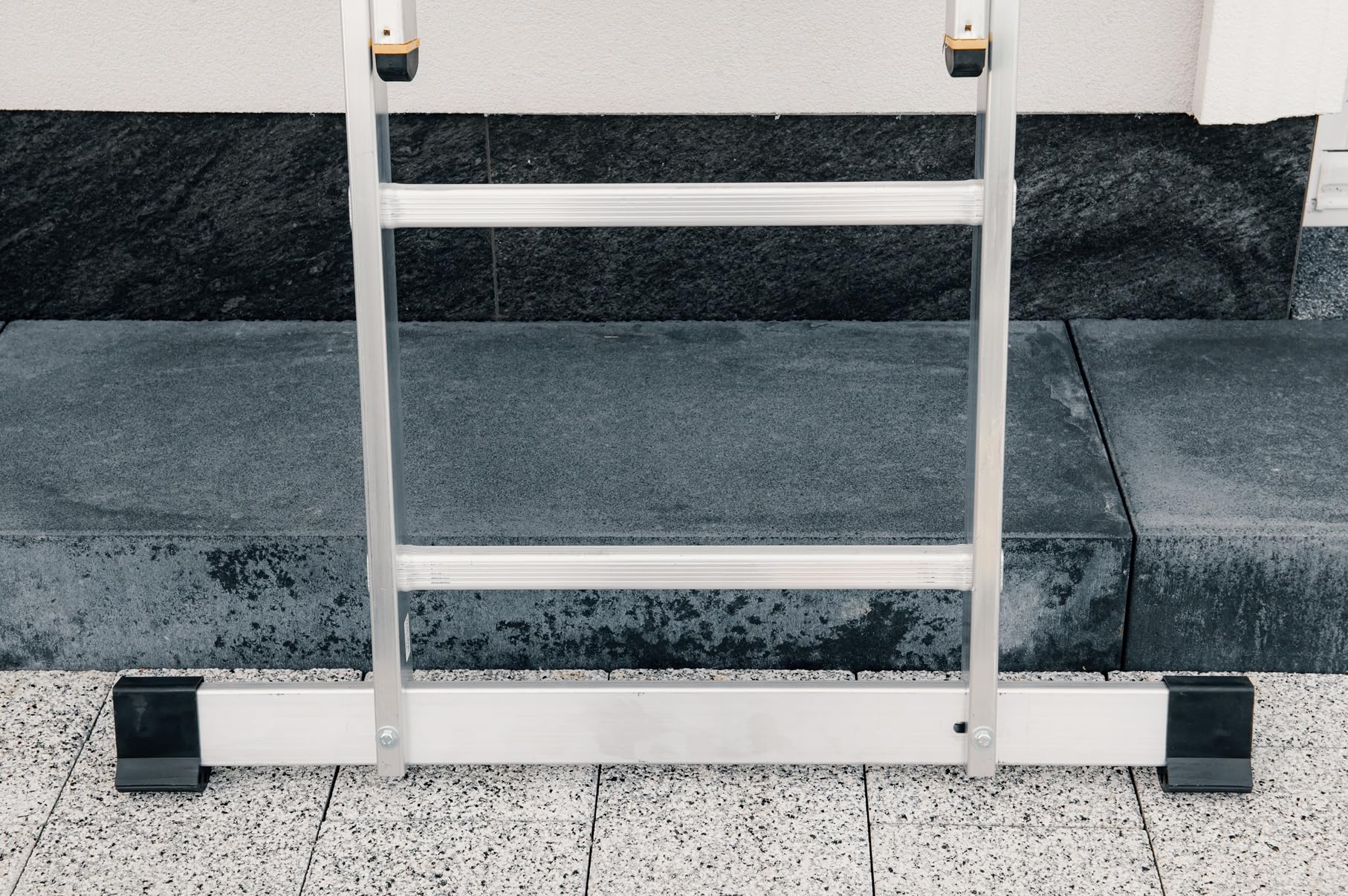 DRABEST Escalera de Aluminio Pro - Resistente y Duradera - Ganchos galvanizados - Norma EN-131 - Diseño ergonómico - 2 Elementos - 2x9 peldaños 150 kg de Capacidad de Carga - 47x379x11,5 cm