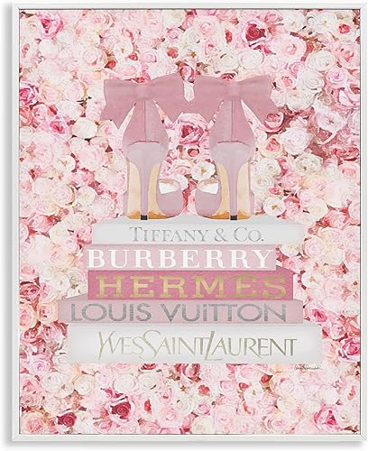 Stupell Industries La moda rosa cura con libros glamorosos y detalles de rosas, diseño de Amanda Greenwood - Arte de pared enmarcado en blanco, 24 x