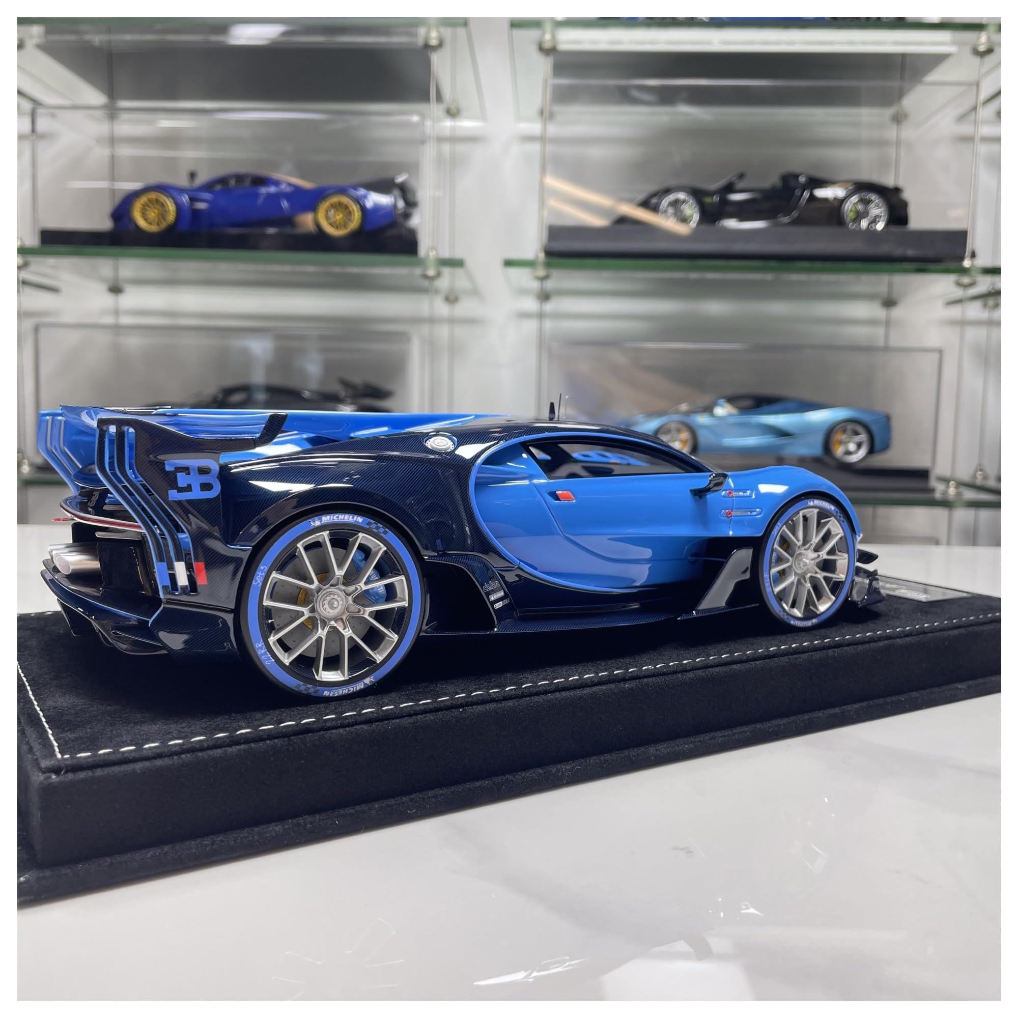 Amazon.co.jp: ミニチュアモデル 1 18 ブガッティ ビジョン GT