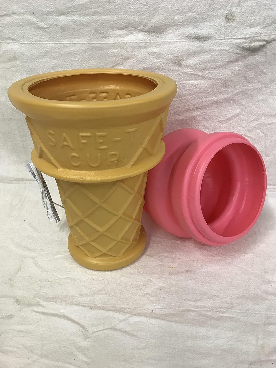 Giant Ice Cream Cone Strawberry Lamp