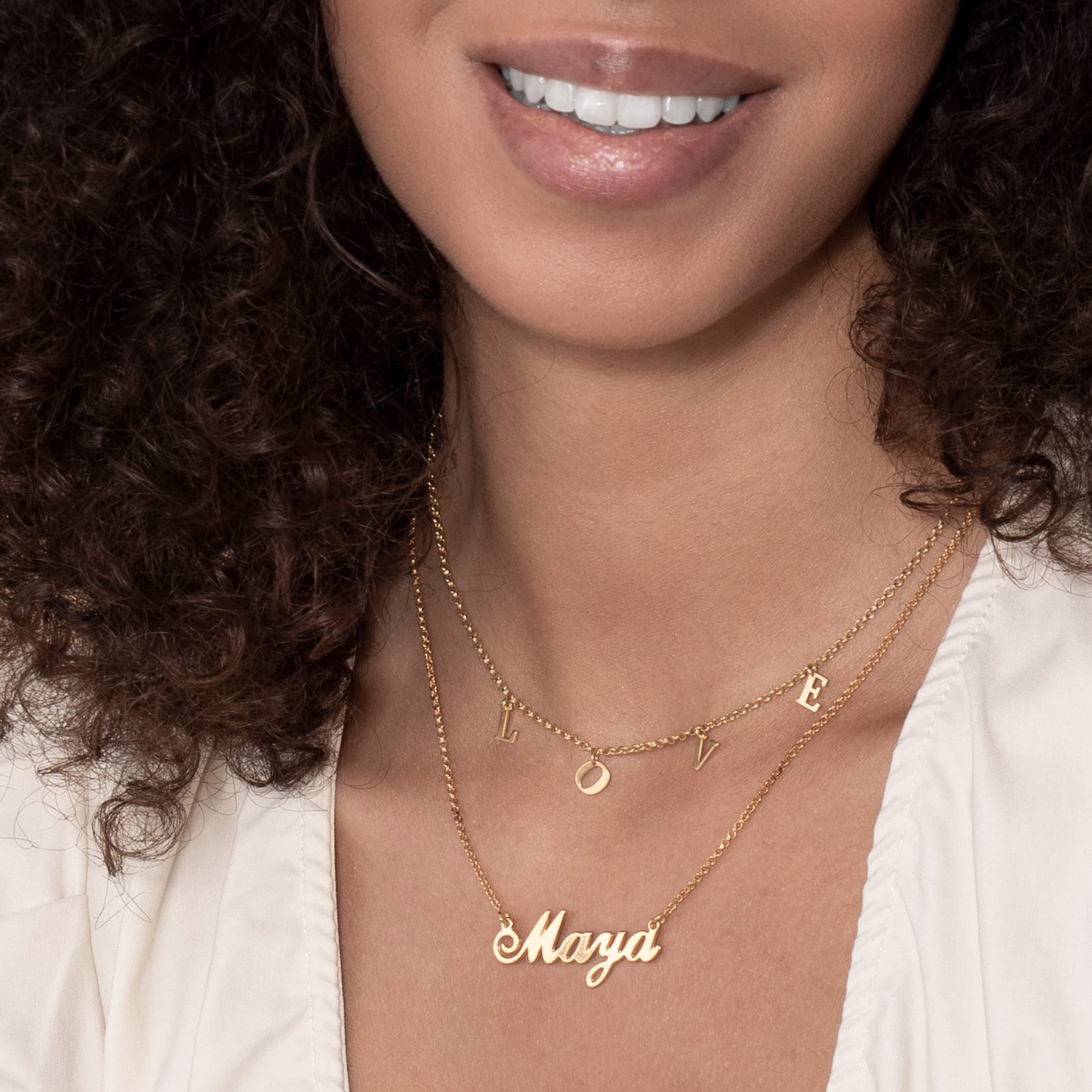 MyNameNecklace MYKA Personalisierte Kleine Klassik Druckschrift Namenskette aus Sterling Silber 925 - Vergoldet - Anpassbar Typenschild Name Schmuck Geschenk fŸr Damen - Mutter - Freundin
