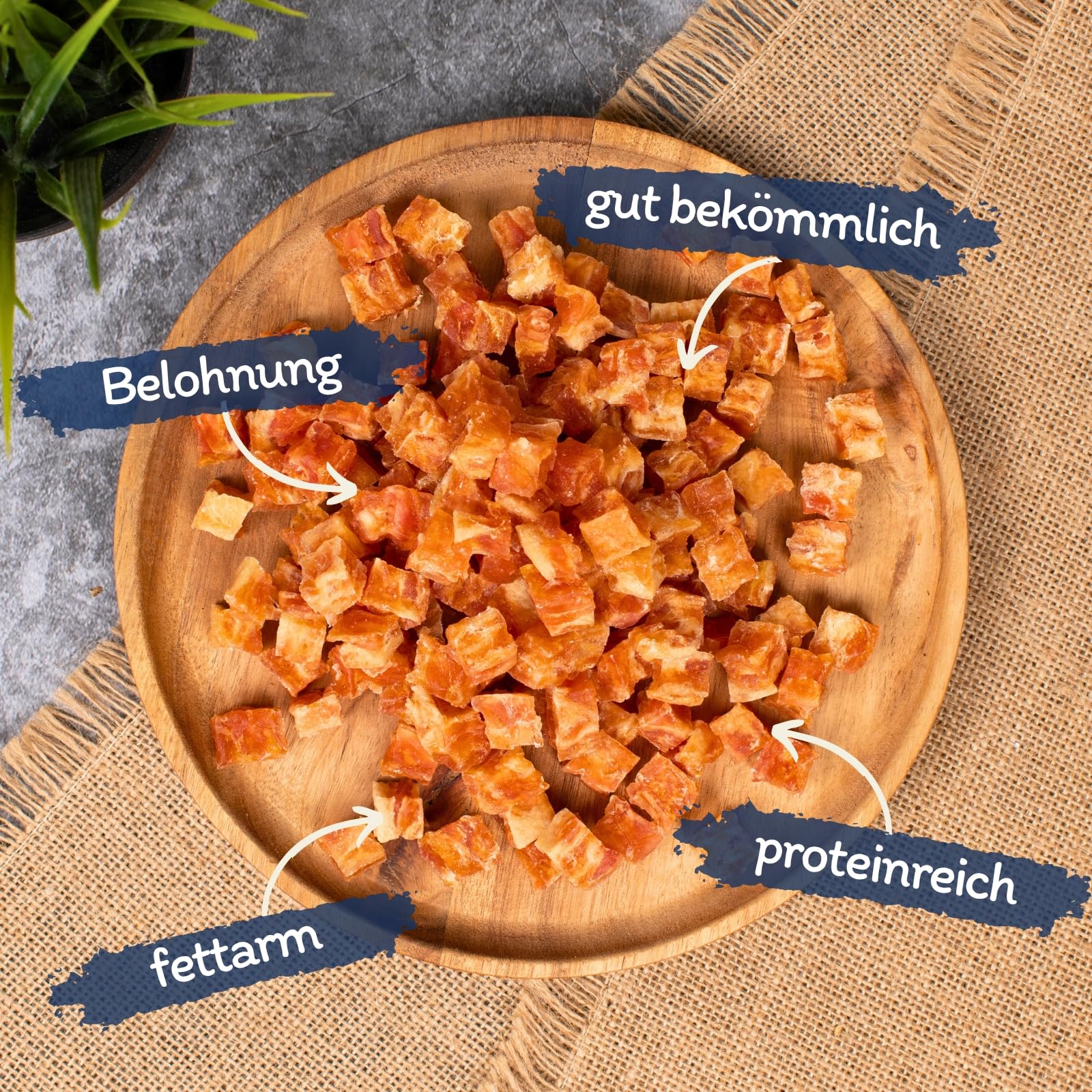 Lyra Pet® 5 kg Hühnerfleischwürfel mit Fisch - Kausnack für Hunde