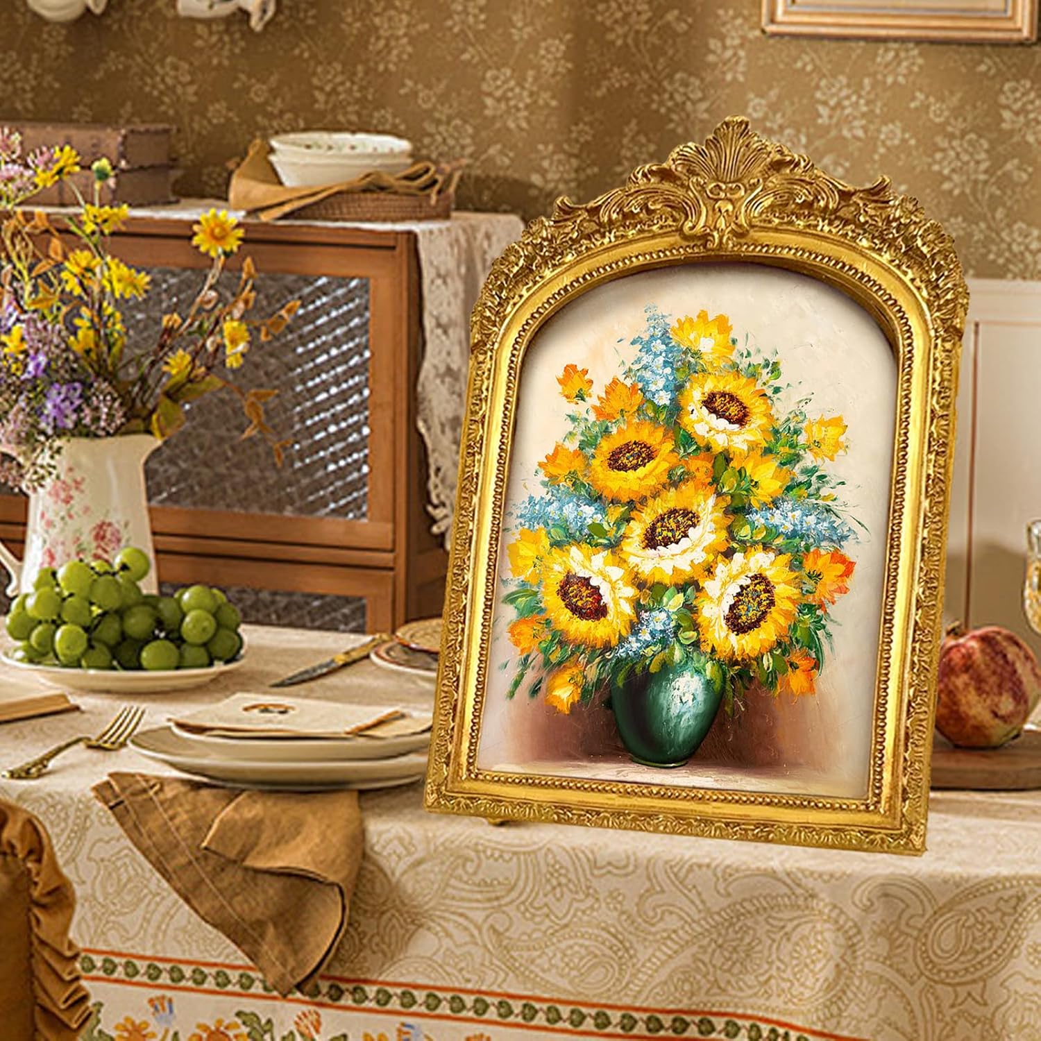 JINHUANG 6x8 Vintage Picture Frame, Elegant Antique Picture Frame with Glass Front for Tabletop and Wall Display, Decorative Vintage Home Decor, Vintage Gold Color