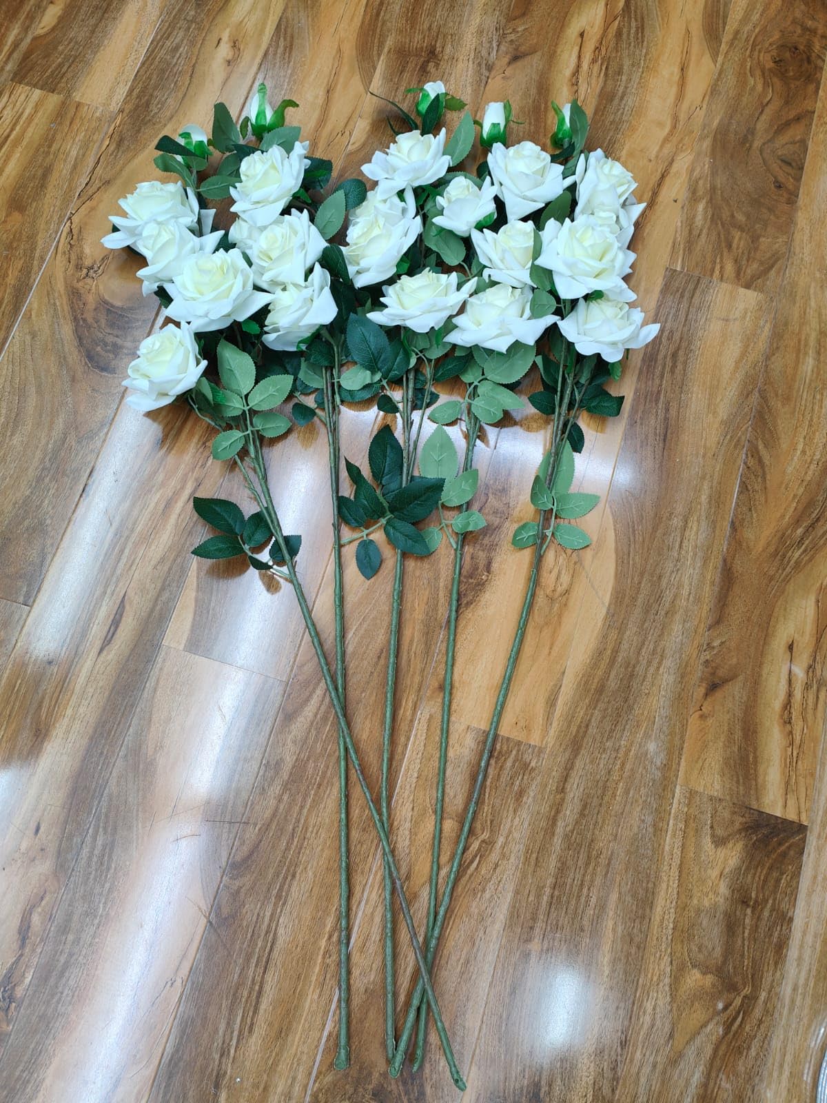 Biznest 5Pcs Artificial Rose Flower Bunch Faux Stem Branch (5 Heads) Green Leaves for Wedding Centerpieces Floral Arrangement Home Decor (CREAM)