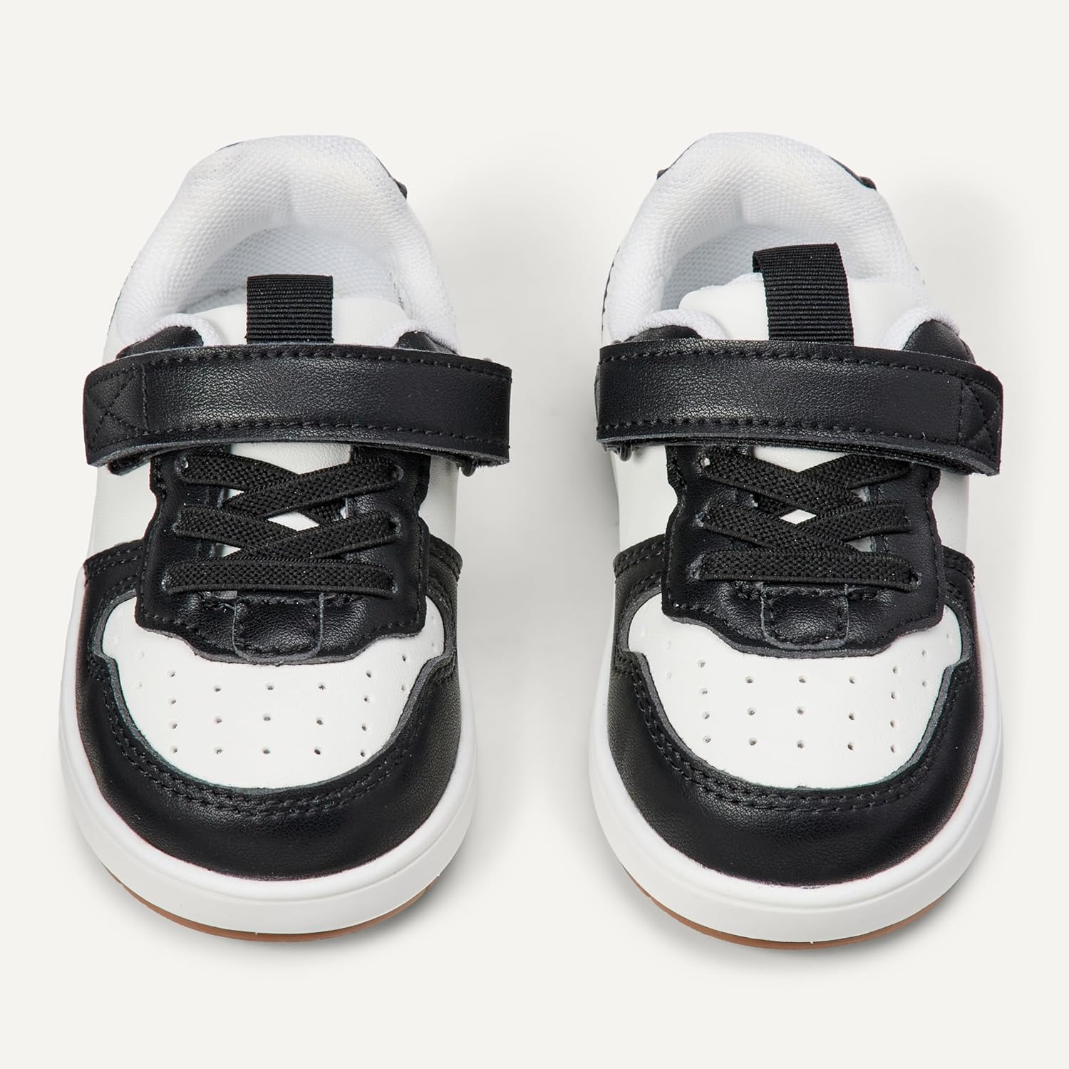 Amazon Essentials Unisex Kids and Toddlers' Low Top Hook & Loop Court Sneakers - Image 4