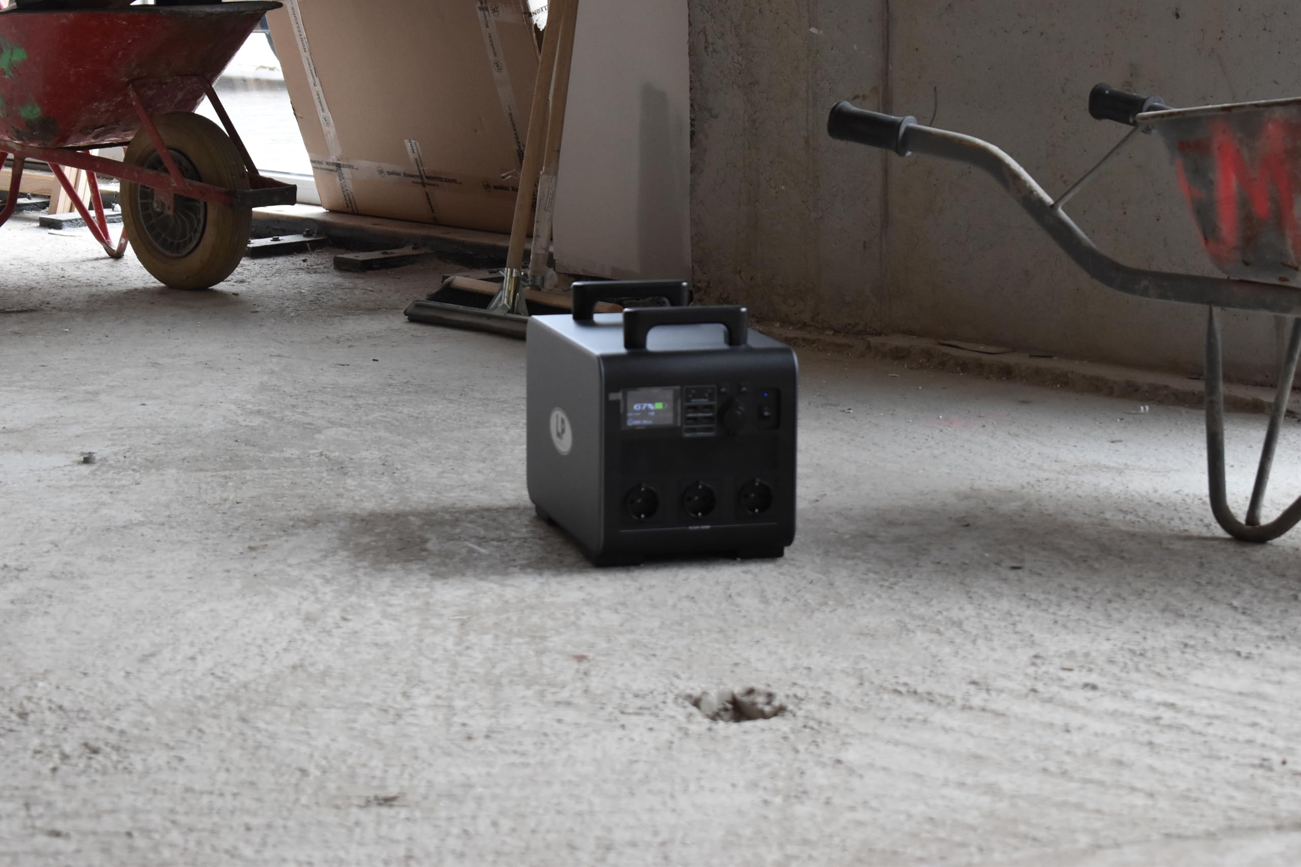 Landport LP2000 PRO Powerstation 1920 Wh (2000 W) – Estación de alimentación móvil con 3 × AC, 2 x USB-C (100 W), 4 puertos USB-A, 12 V coche y CC – para camping, obras y energía de emergencia – Carga