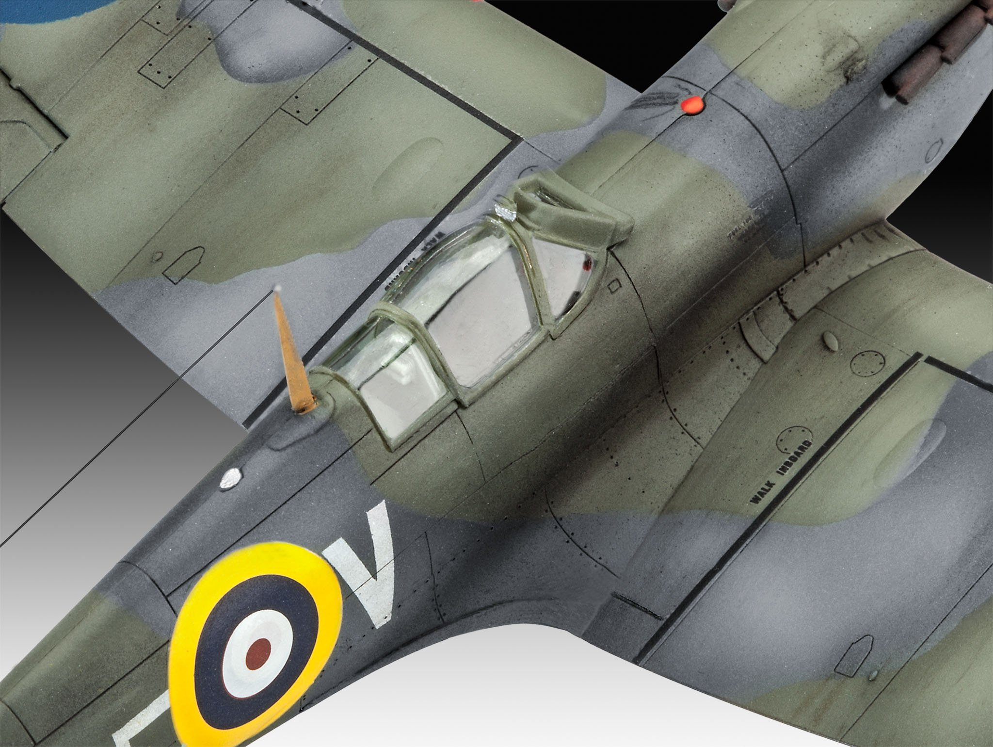 (未使用･未開封品)　ドイツレベル 1/72 イギリス空軍 スピットファイア MK.IIa プラモデル 03953 0pbj0lf Amazon | ドイツレベル(Revell) 1/72 イギリス空軍 スピットファイア