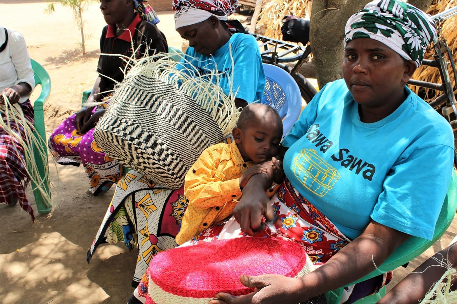 SAWA SAWA Evergreen Wholeness Handmade Sisal Straw Basket Tote- Sisal Tote with Leather Trim and Button Closure, Large Straw Purse for Travel, Handmade Summer Beach Tote Handbag for Women - Image 9