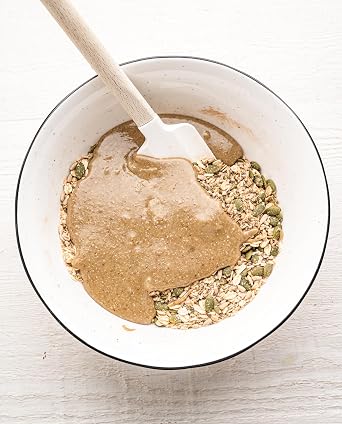 Yupik Organic Barley Flakes, 2.2 lb (35.2 oz), Non-GMO, Vegan, Kosher, Steamed, Rolled & Lightly Roasted Whole Barley Grains, Source of Fiber & Iron, Alternative to Oats, Ideal for Cooking & Baking