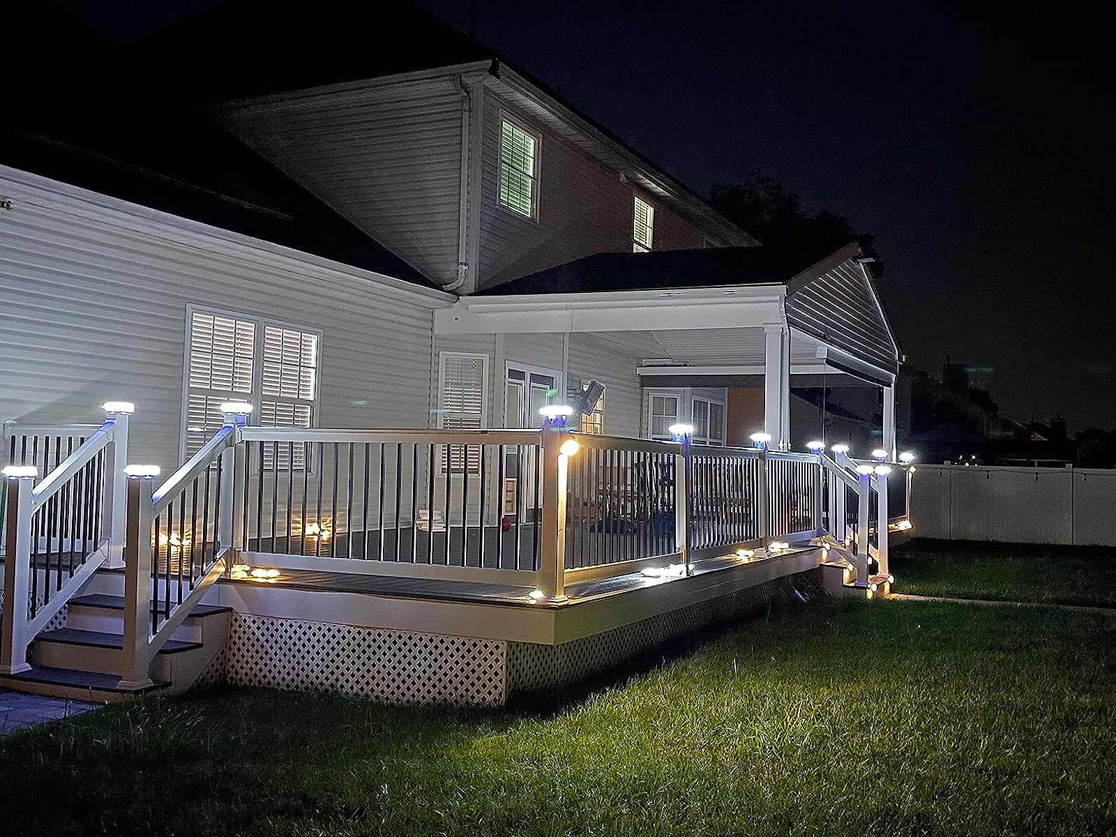 Sumaote 4x4 Solar Post Cap Lights, 160LM 52 LEDs, IP65, White 4