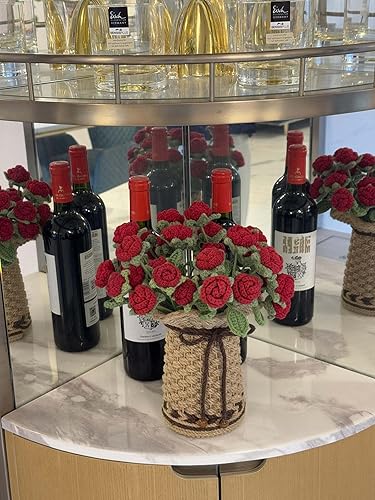 Miniatura 7 de THREEBOY Ramo de flores artificiales de ganchillo de rosas rojas con florero de punto para el Día de la Madre, San Valentín, decoración de