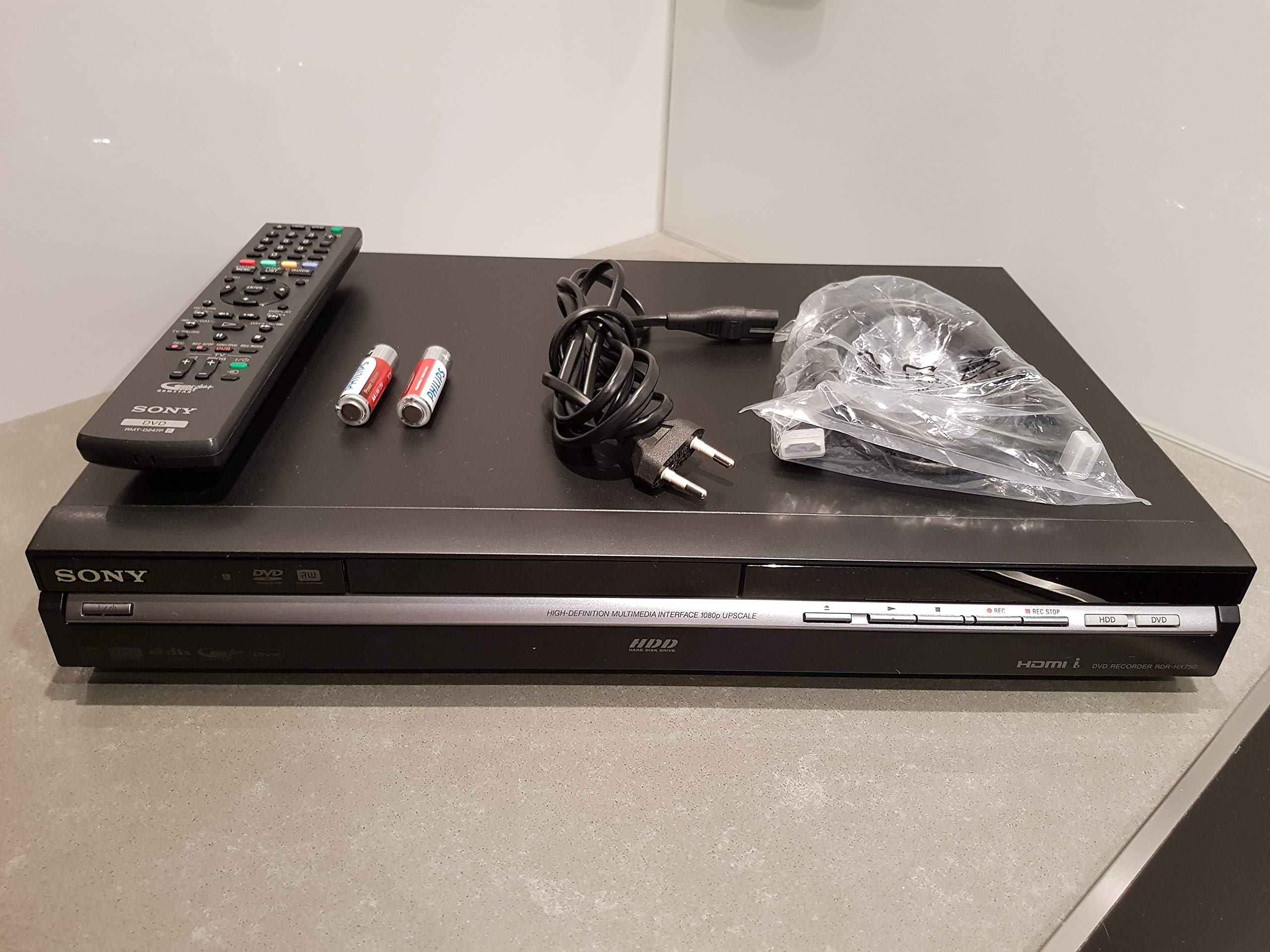 Sony RDR HX 750 B DVD- und Festplatten-Rekorder 160 GB (DivX-Zertifiziert, HDMI) schwarz