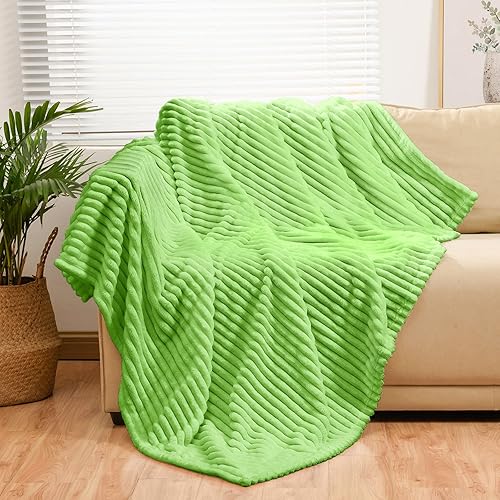 Miniatura 8 de Bnuitland - Manta de franela verde claro con bolsa de almacenamiento, 300 GSM, manta de sofá súper suave con patrón de rayas de forro polar para