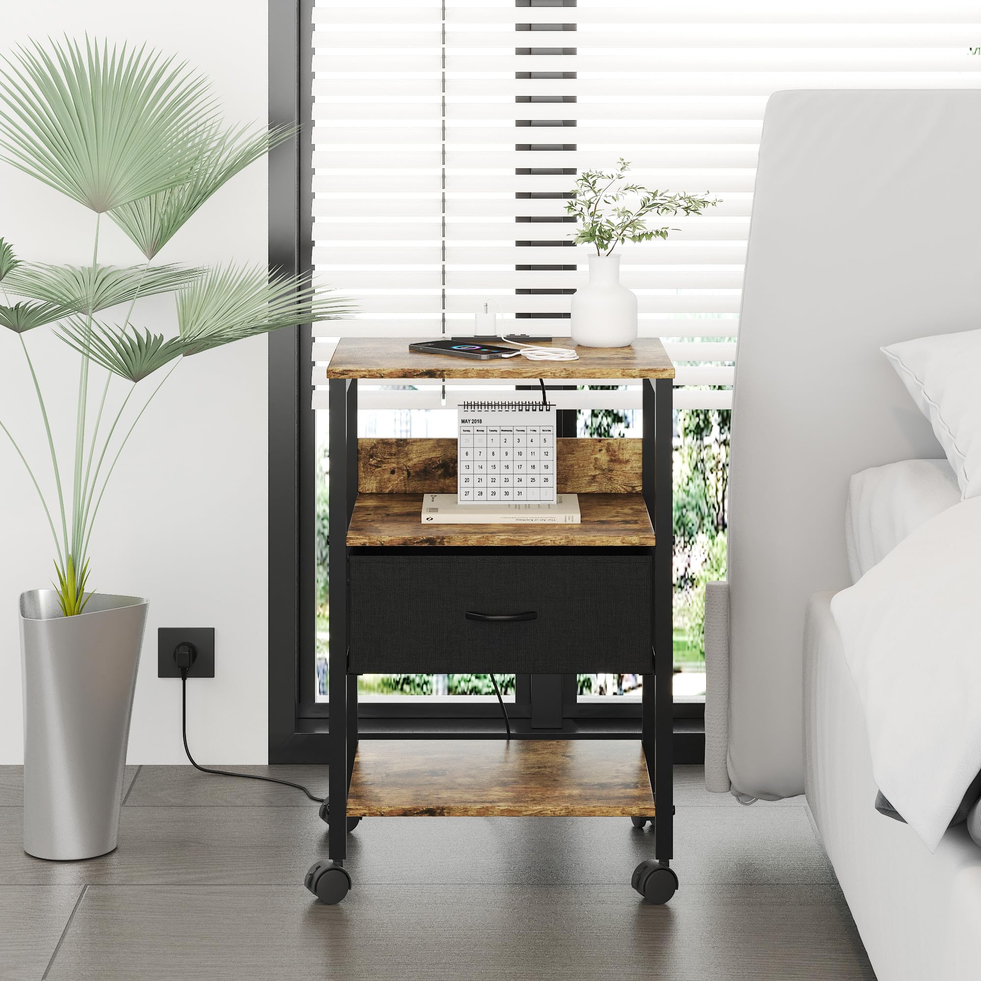 Lutown-Teen Comodino con Stazione di Ricarica e Ruote, Alto 63 cm, Tavolino con Struttura in Metallo e Cassetti in Tessuto per Camera da Letto, Soggiorno, Marrone Vintage e Nero