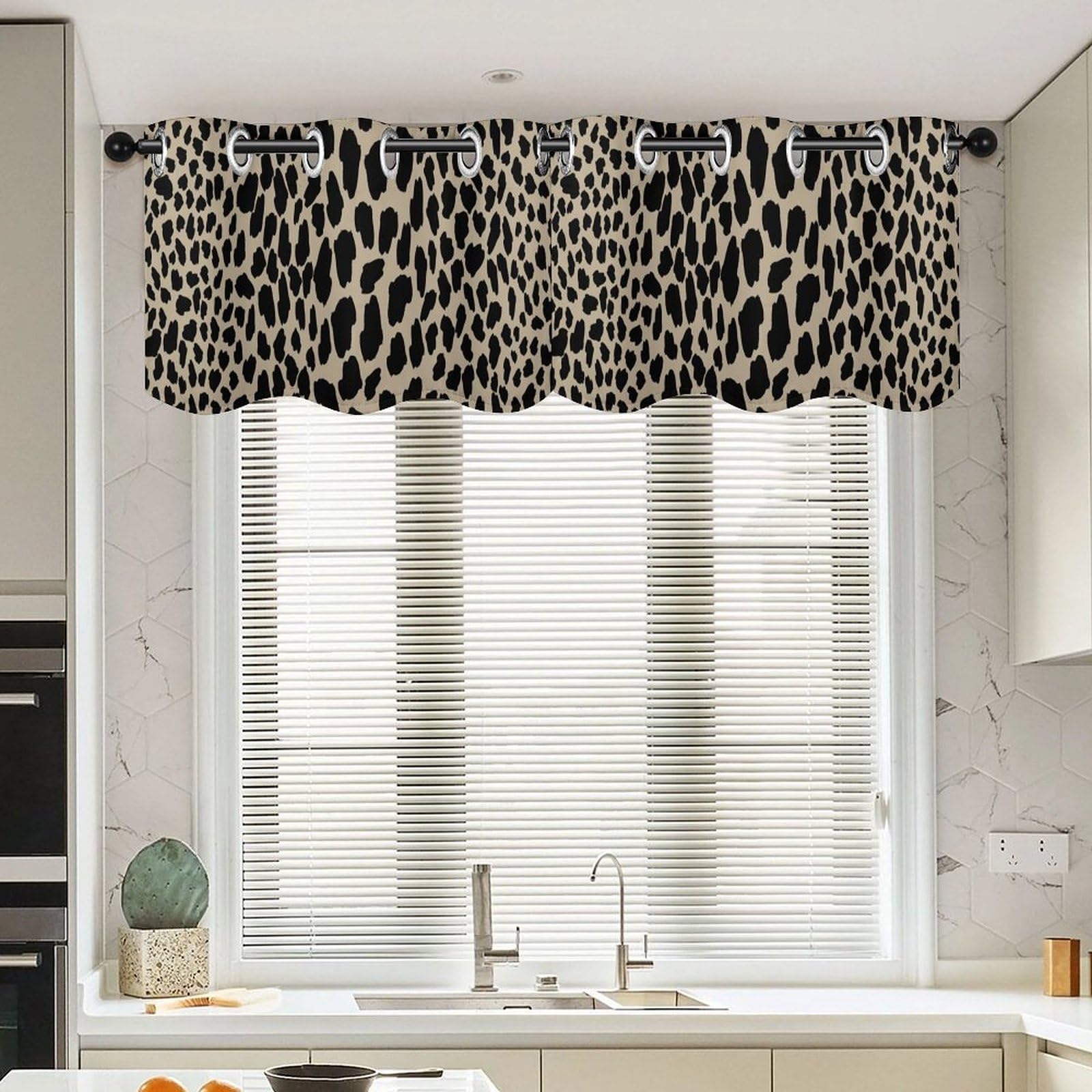 Cortinas de ventana retro rústicas para cocina: viste tus cristales con estilo felino