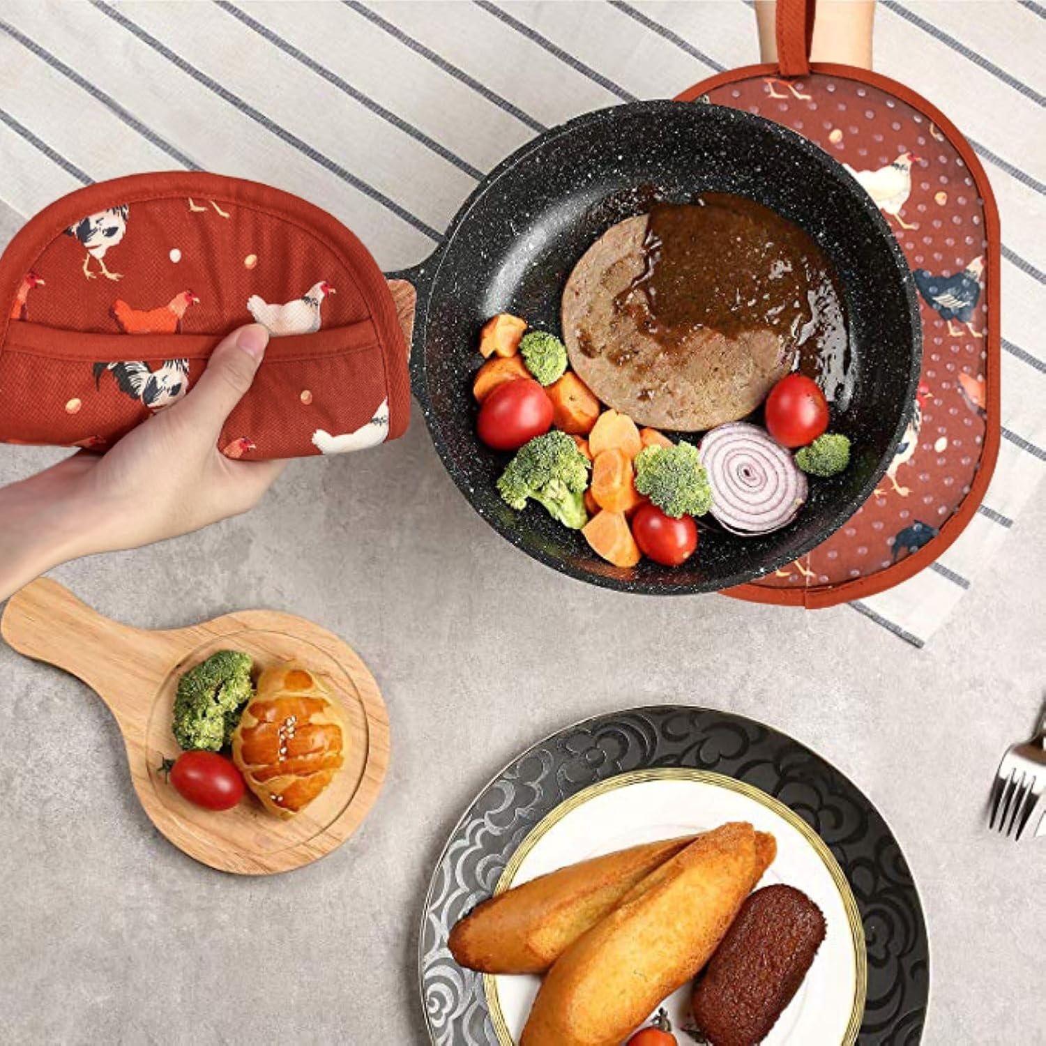 Pot Holders Set of 2 with Transparent Clear Silicone Shell and Nice Dog Flower Cotton Lining, Heat Resistant to 500 F Kitchen Oven Gloves Pot Holder for Cooking (Rooster, Potholders) - Image 6